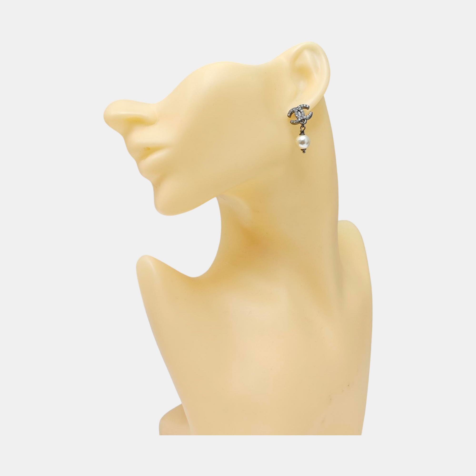 CC Logo Faux Pearl Gray Stud Earrings