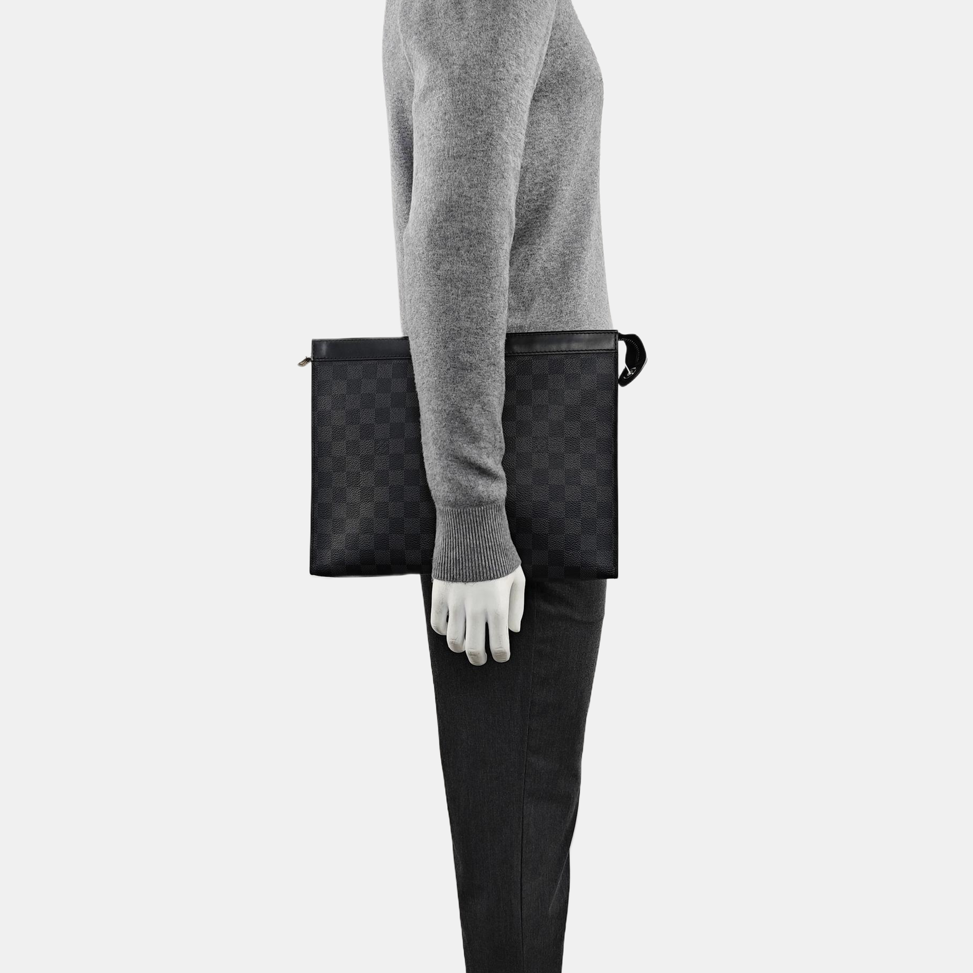 Pochette Voyag GM Damier Graphite Coated Canvas Gray