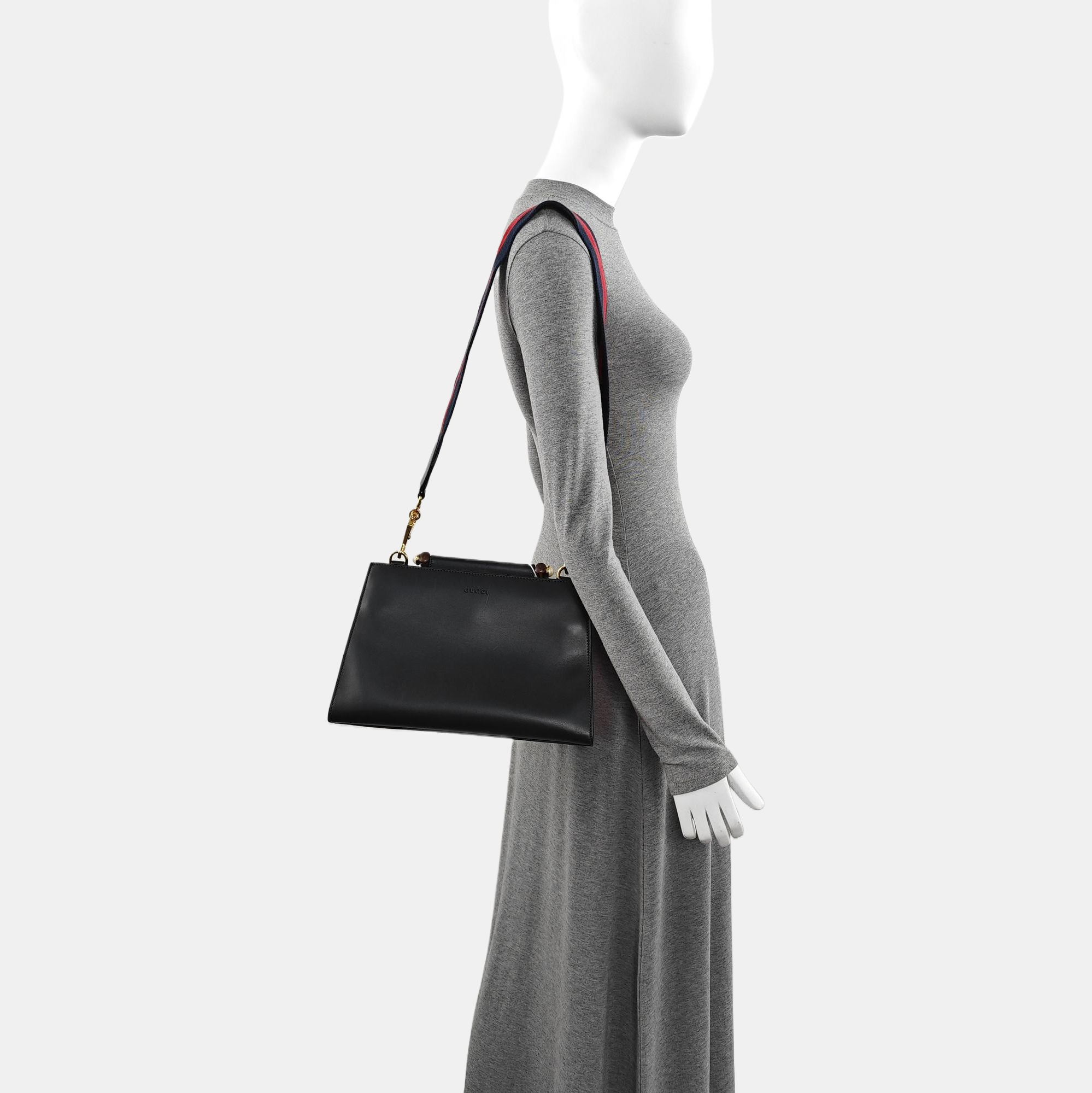 Nymphaea Calfskin Black