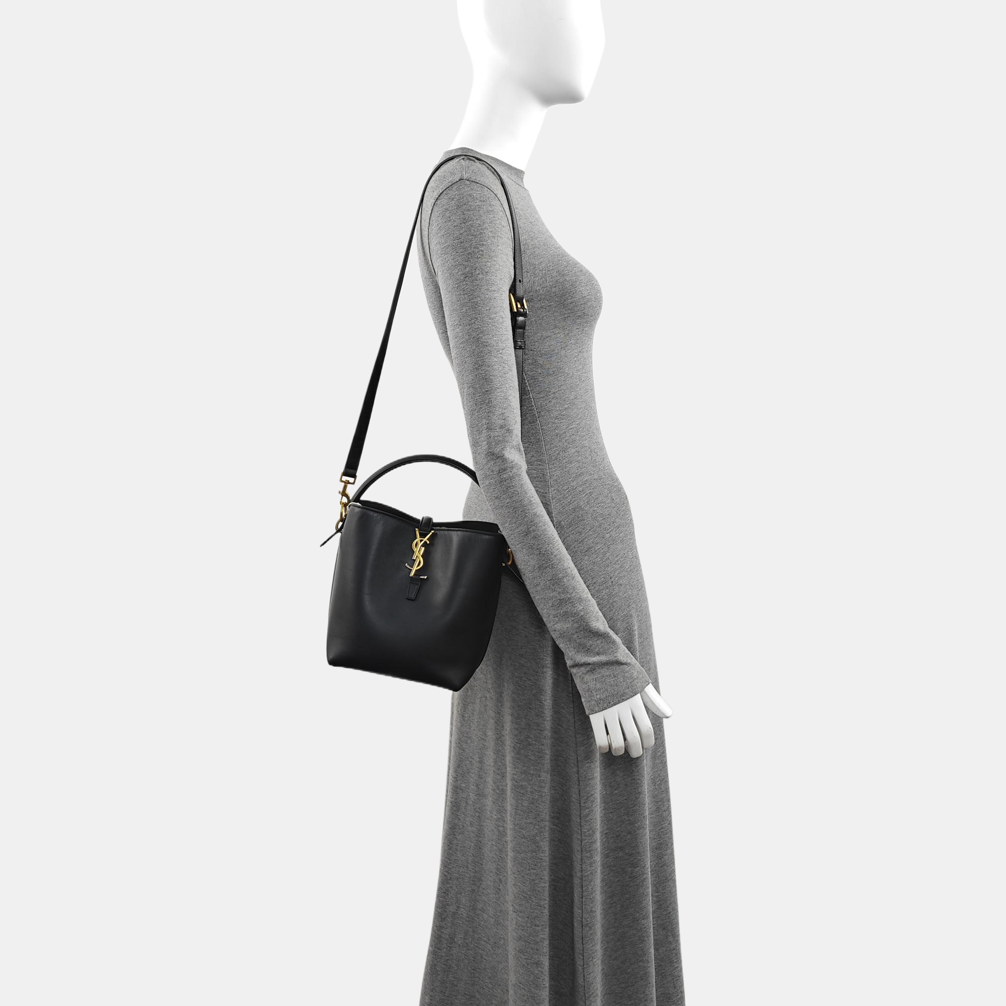 LE 37 Small Calfskin Black