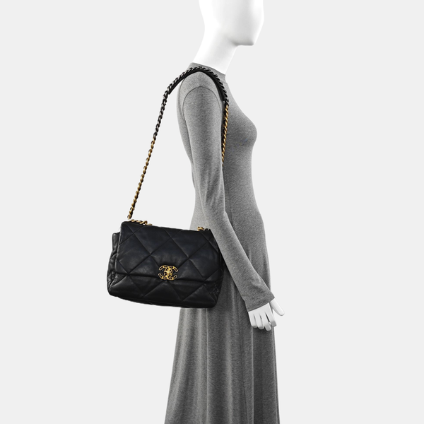 CHANEL 19 Large Quilted Lambskin Black