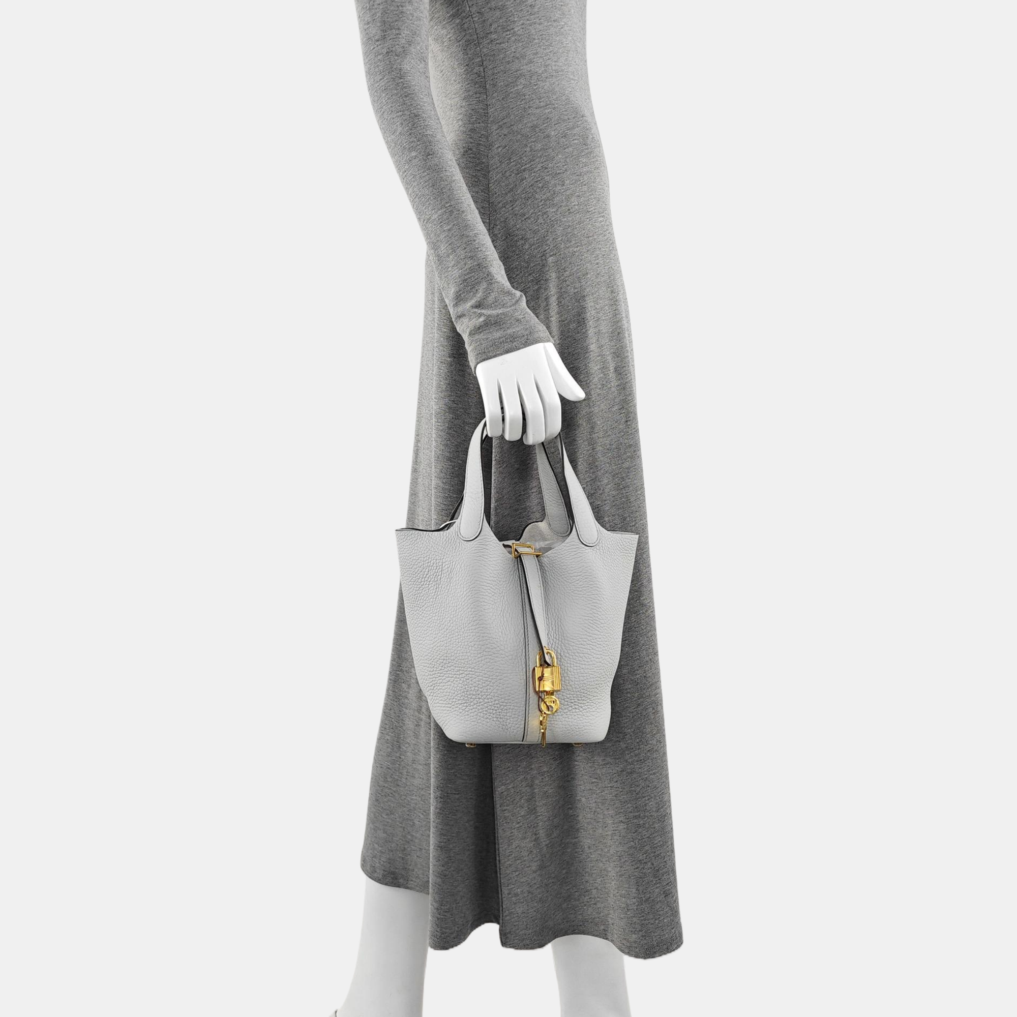 Authenticated pre-owned  Picotin Lock 18 Clemence Blue - Bucket Bag at Looply