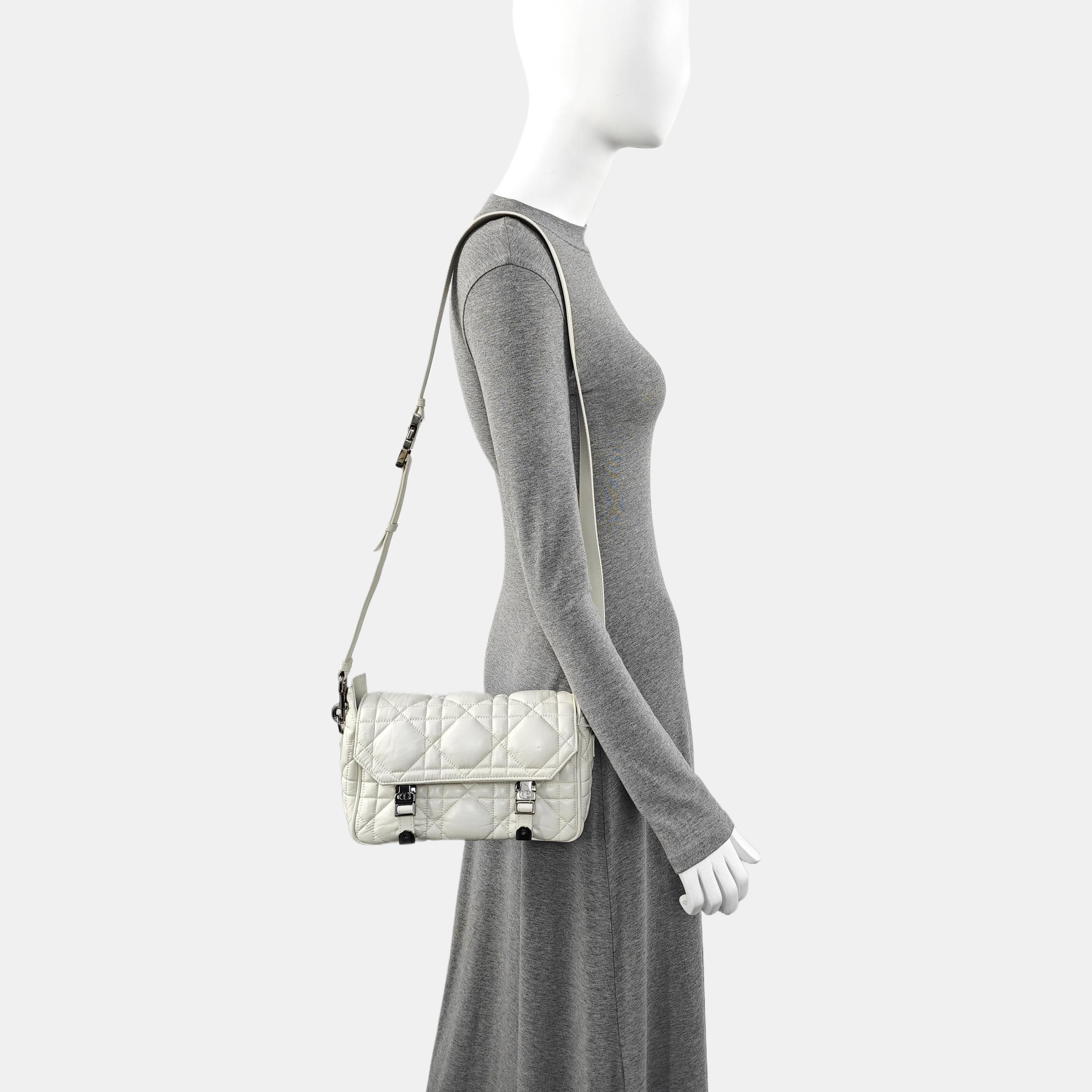Authenticated pre-owned  Diorcamp Small Cannage Calfskin White - Shoulder Bag at Looply