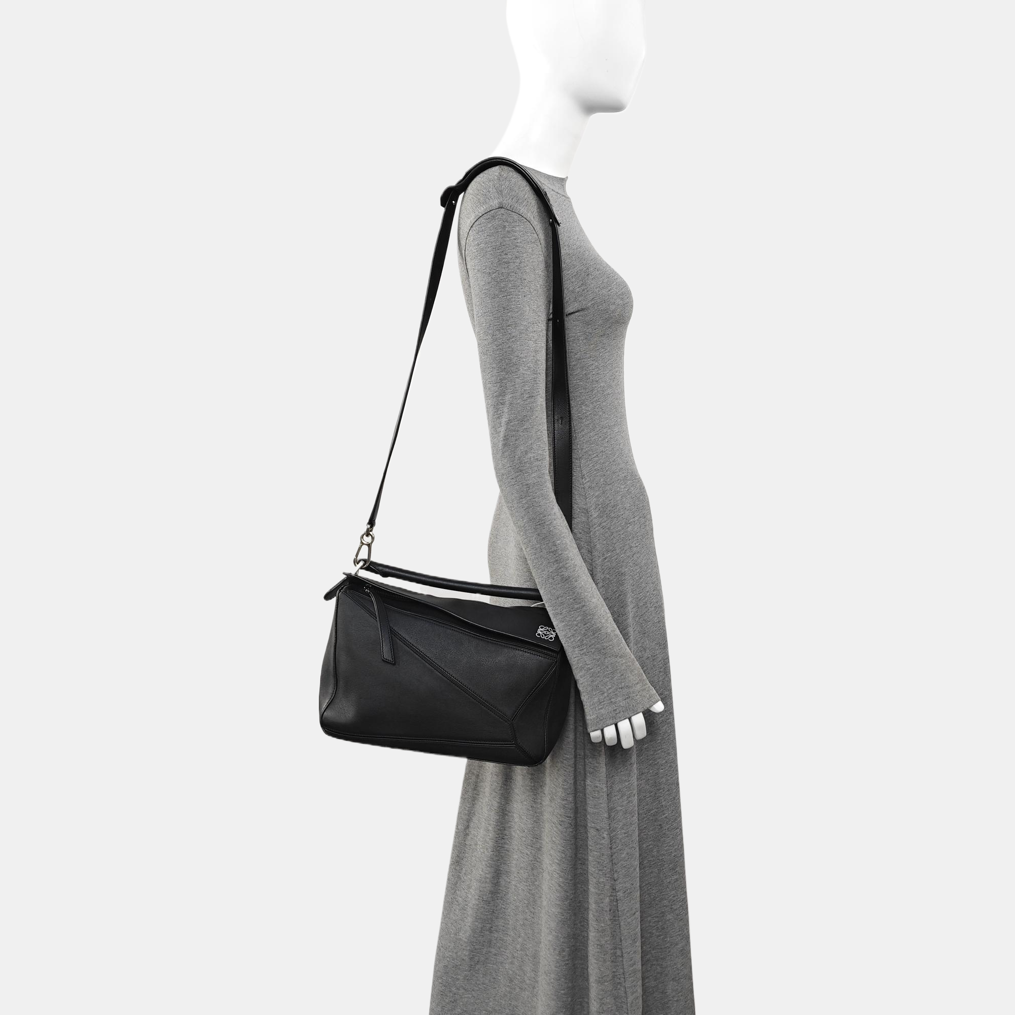 Puzzle Medium Calfskin Black