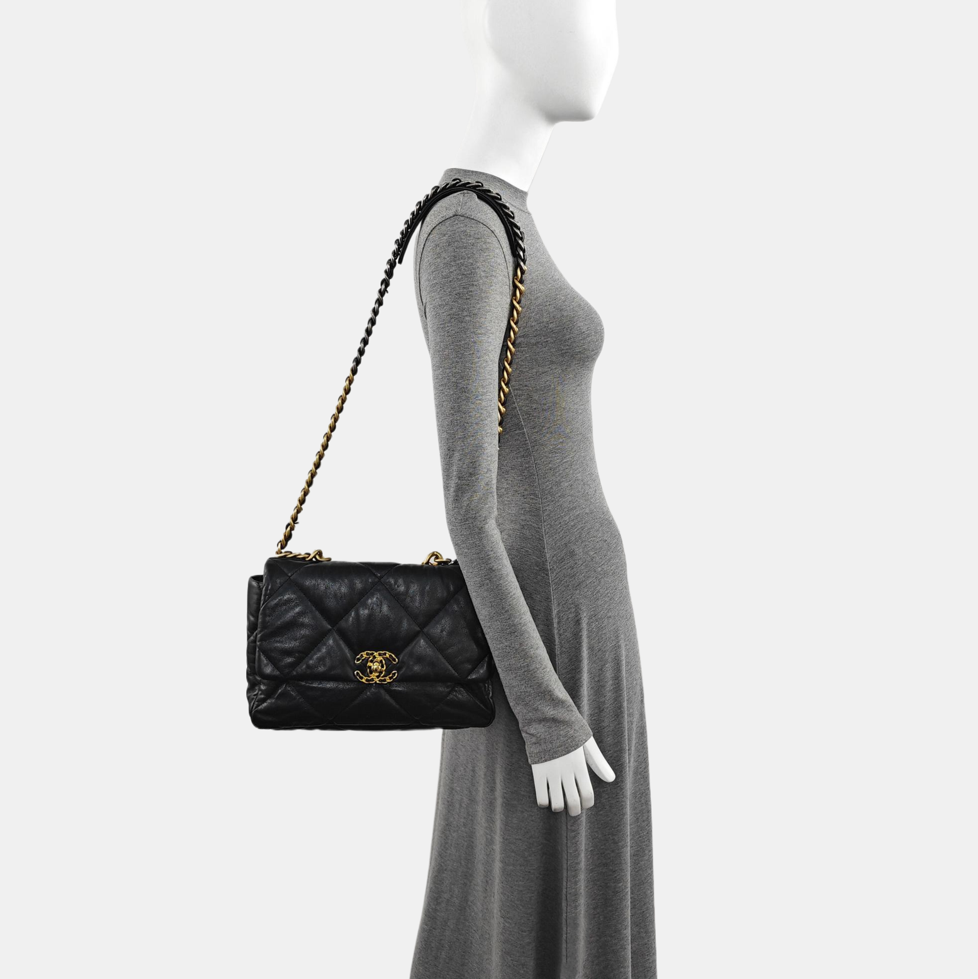 CHANEL 19 Large Quilted Lambskin Black
