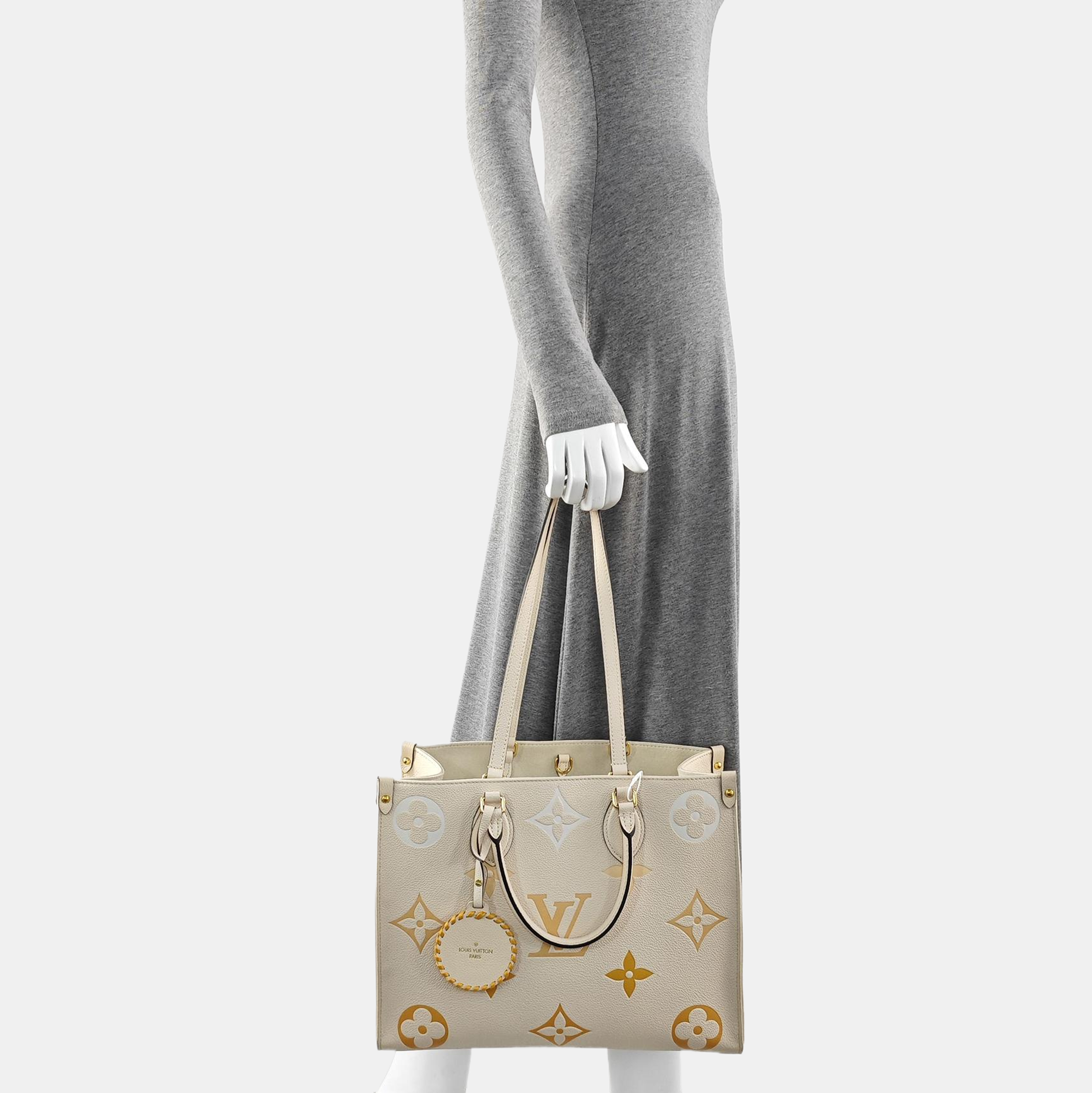 ONTHEGO MM Monogram Calfskin Beige