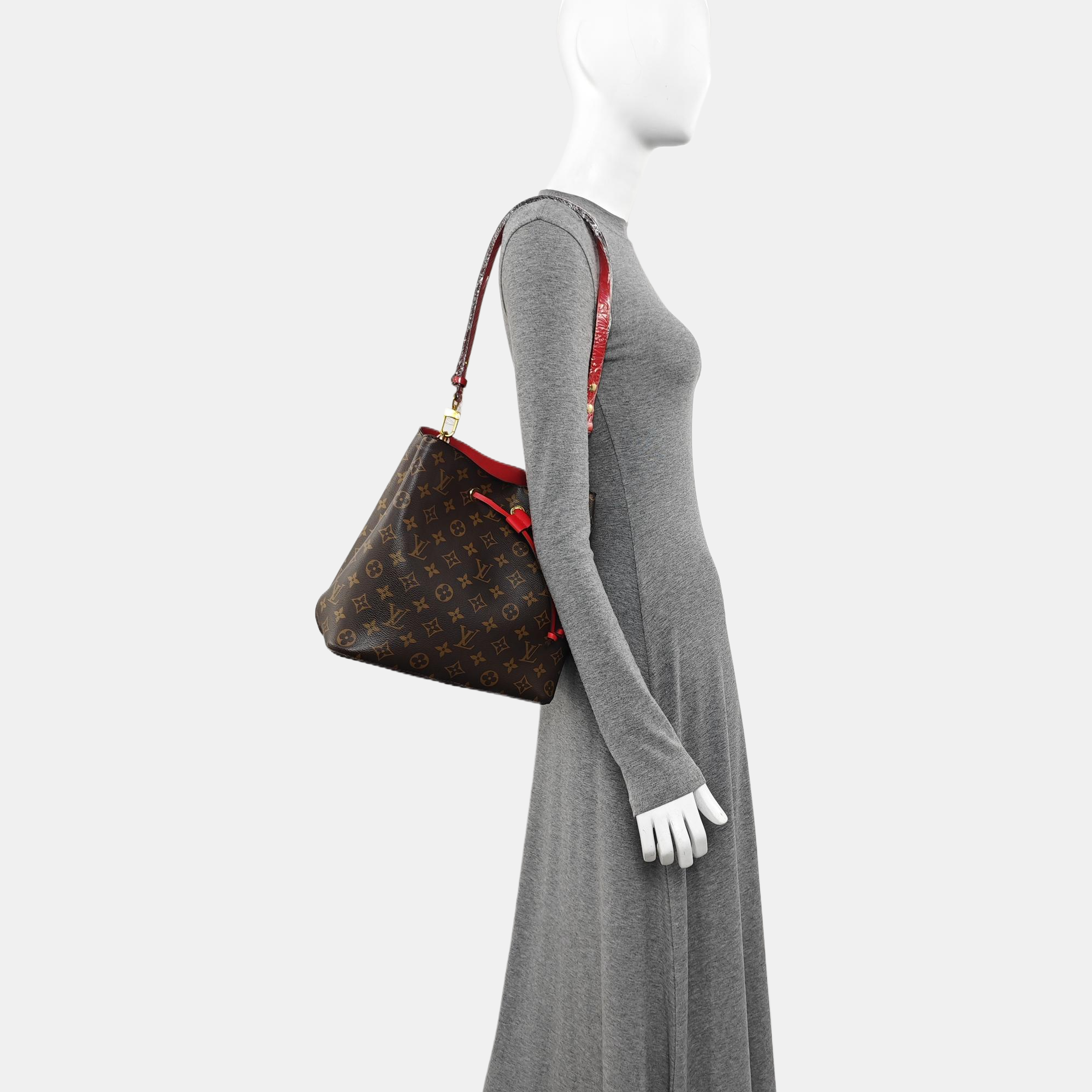 NÉONOÉ MM Monogram Coated Canvas Brown
