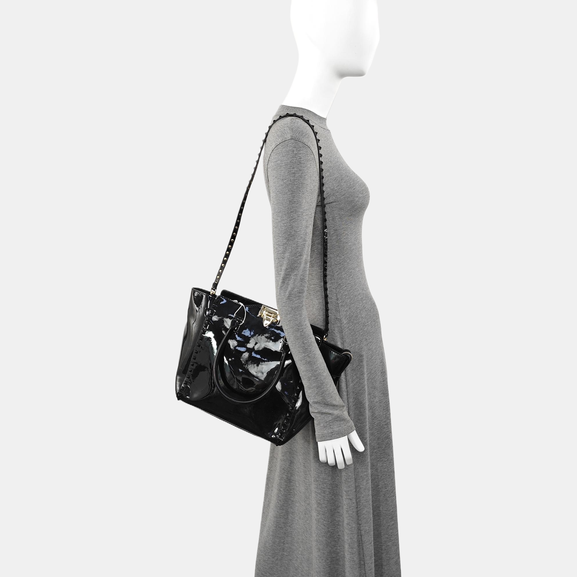 Rockstud Calfskin Black