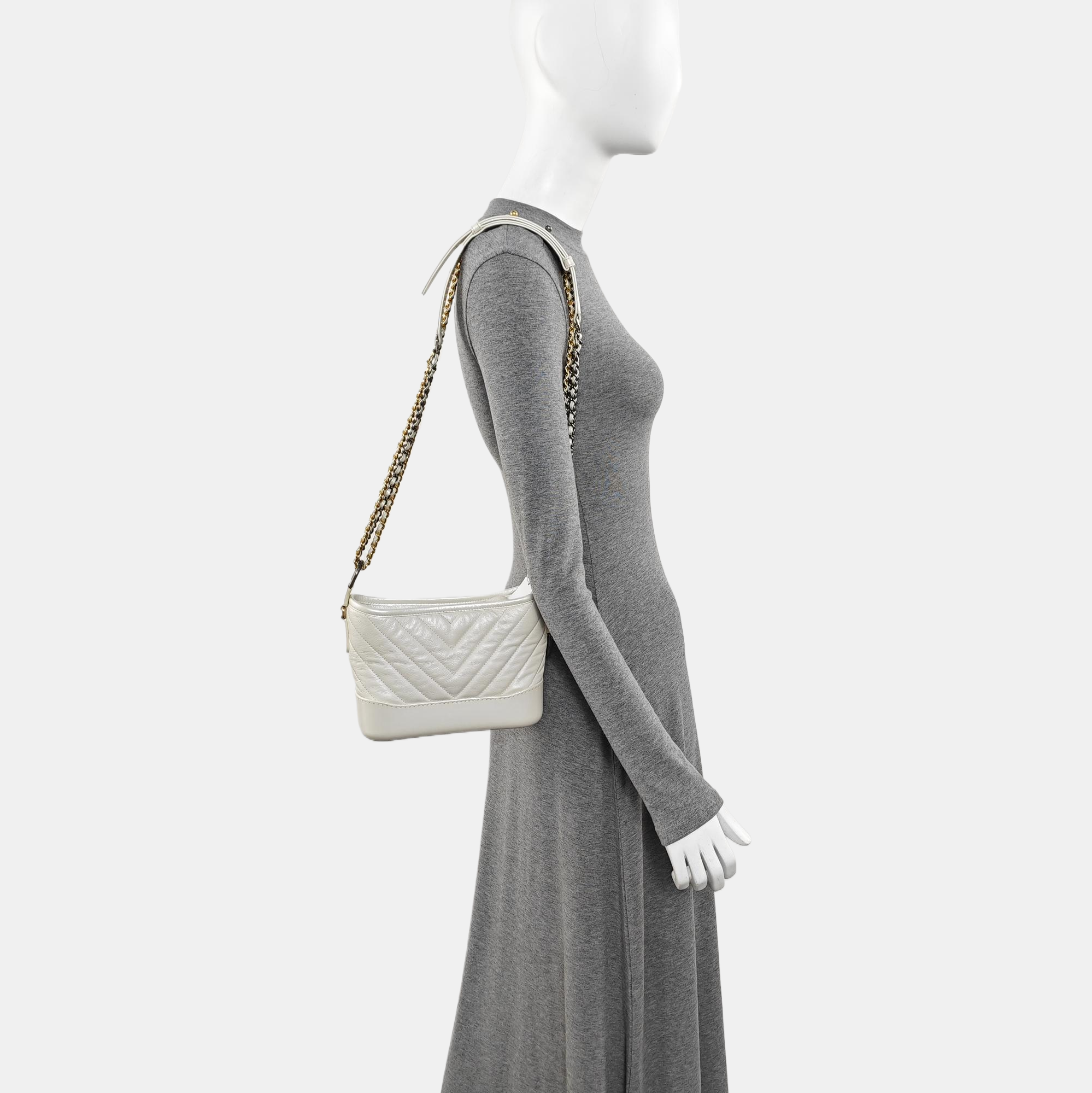 GABRIELLE Small Chevron Calfskin White