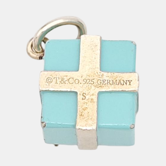 Gift Box 925 Sterling Silver Blue Pendant