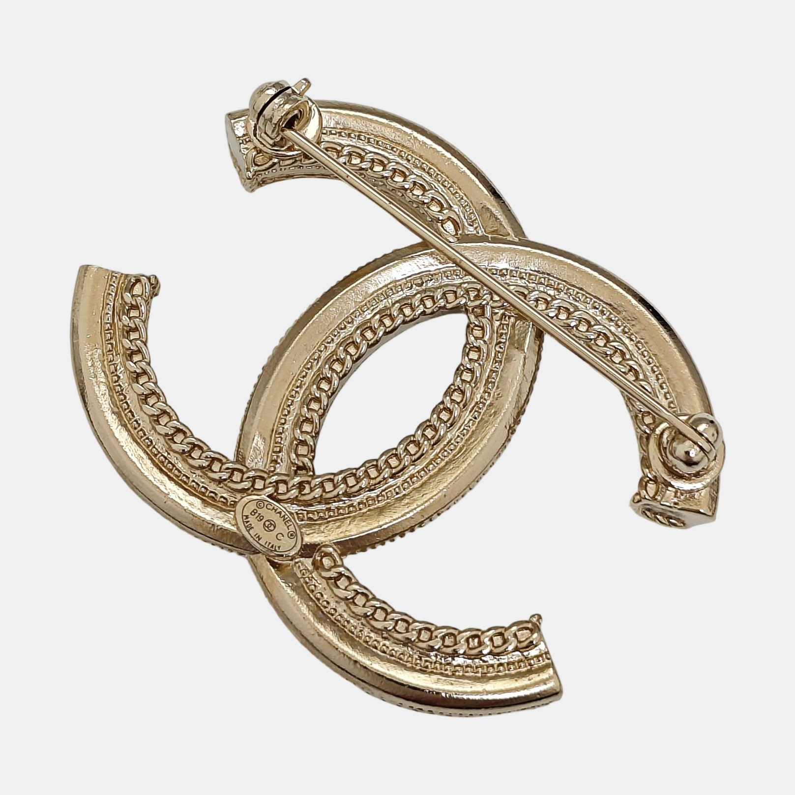 CC Logo Metal Gold Brooch