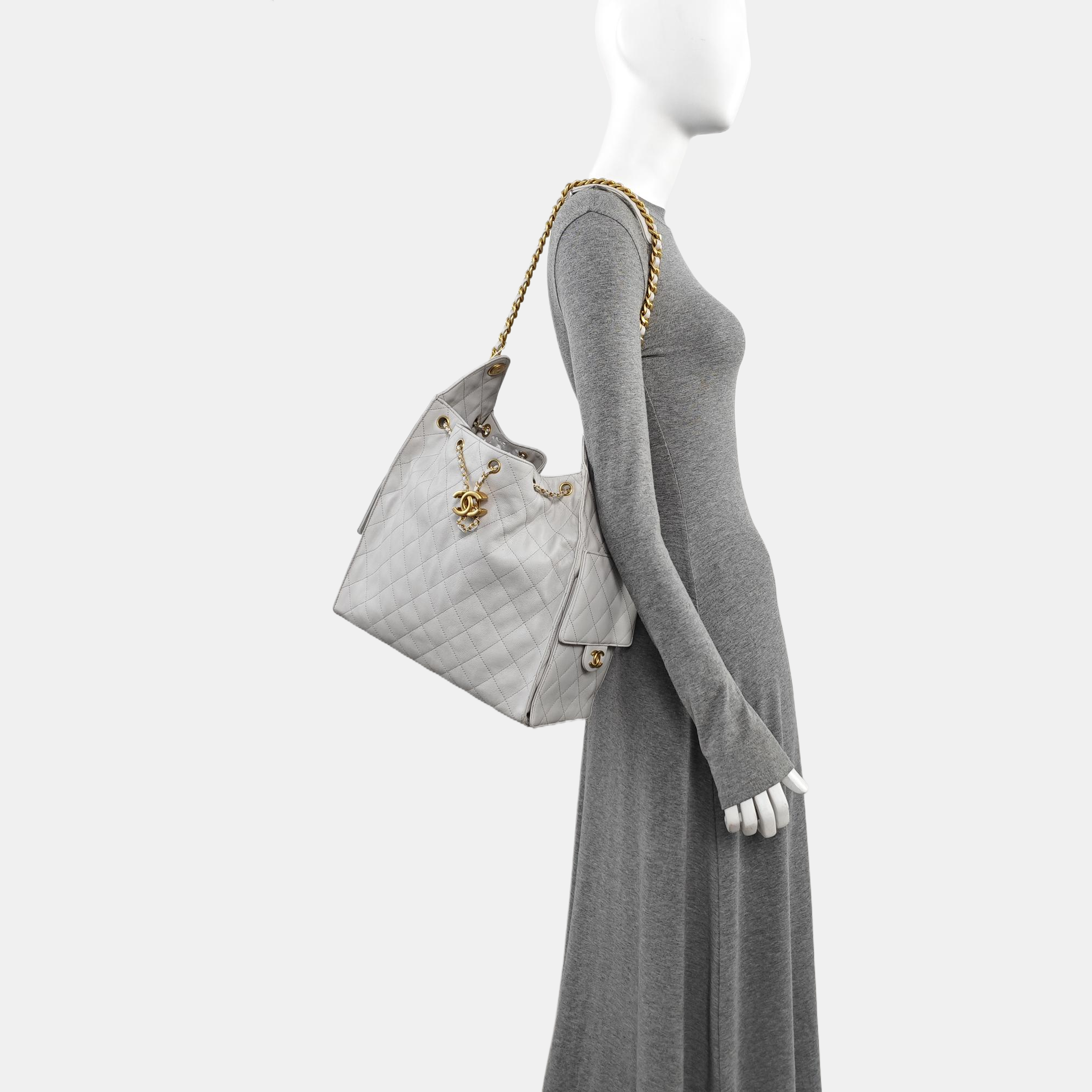 CHANEL 25 Medium Quilted Grained Calfskin Gray