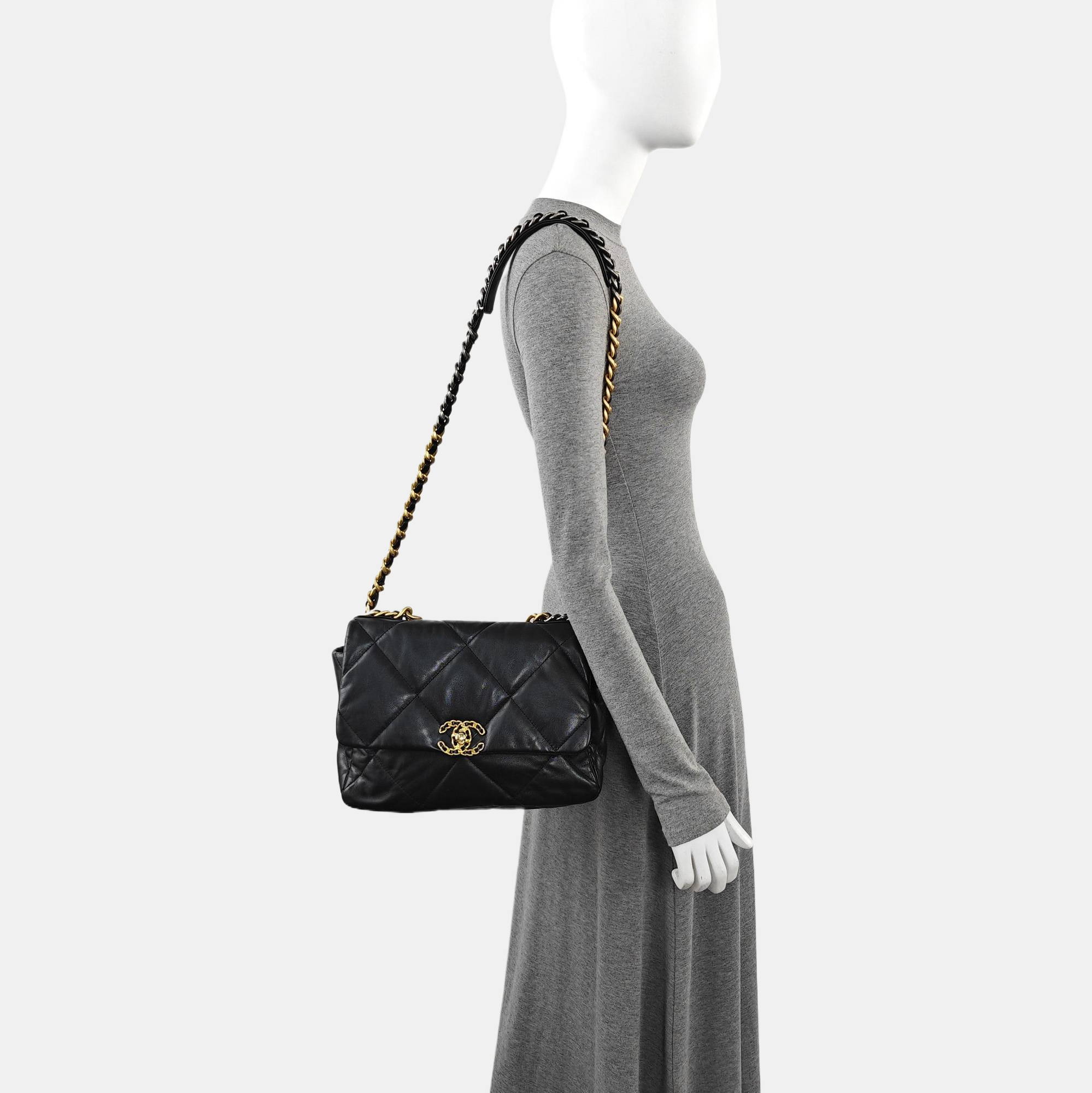 CHANEL 19 Large Quilted Lambskin Black