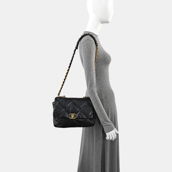 CHANEL 19 Large Quilted Lambskin Black