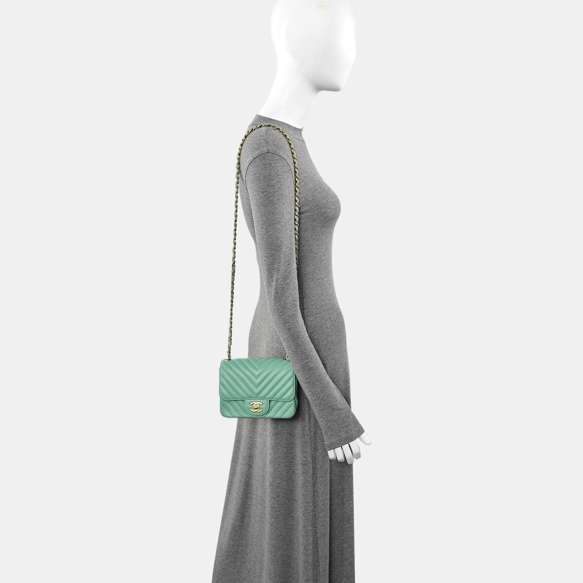 CLASSIC FLAP Mini Chevron Calfskin Green