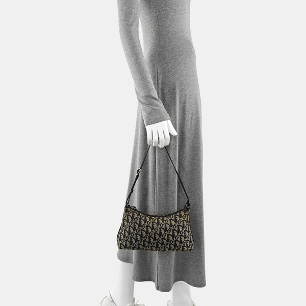 Oblique Canvas Top Handle Bag Black
