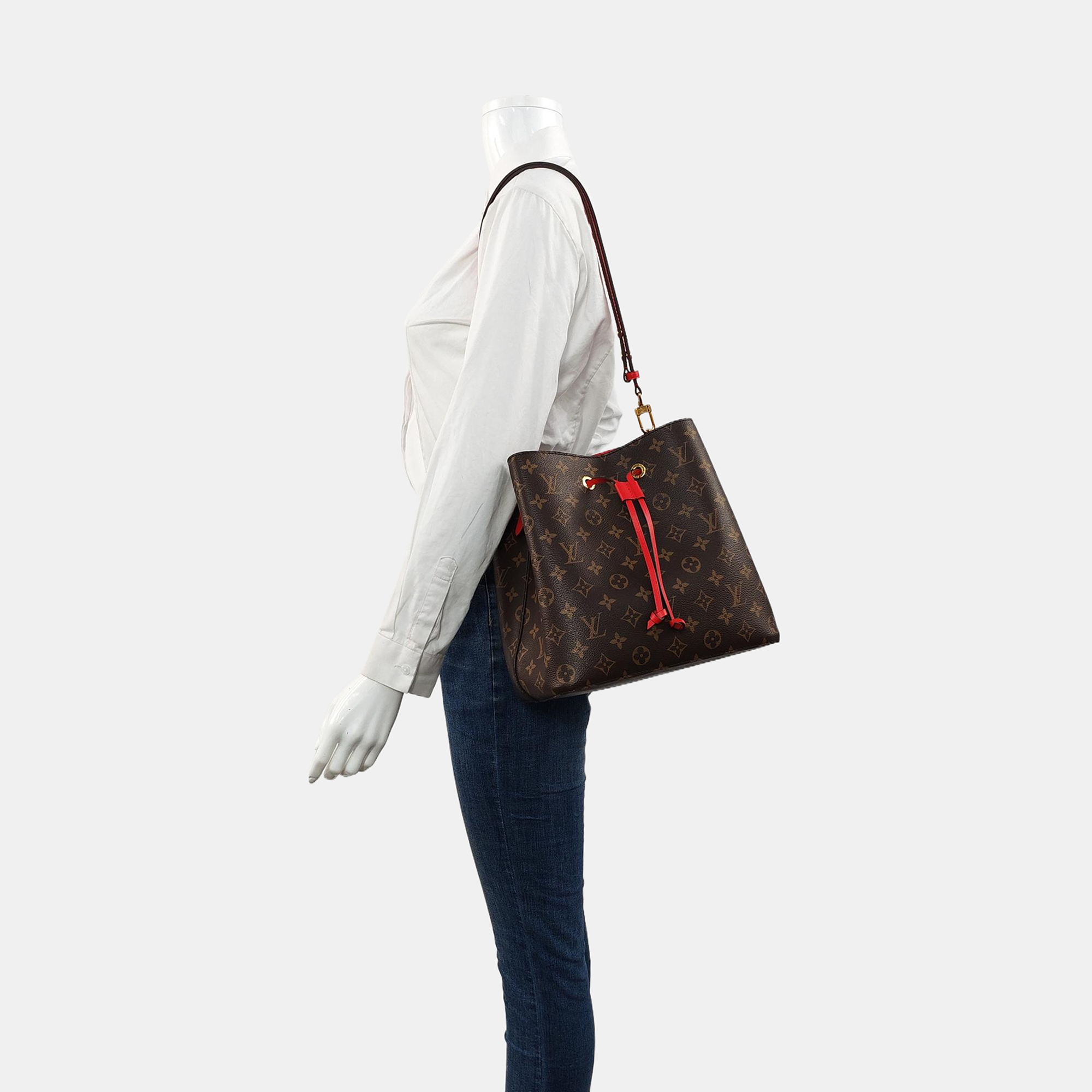NÉONOÉ MM Monogram Coated Canvas Brown