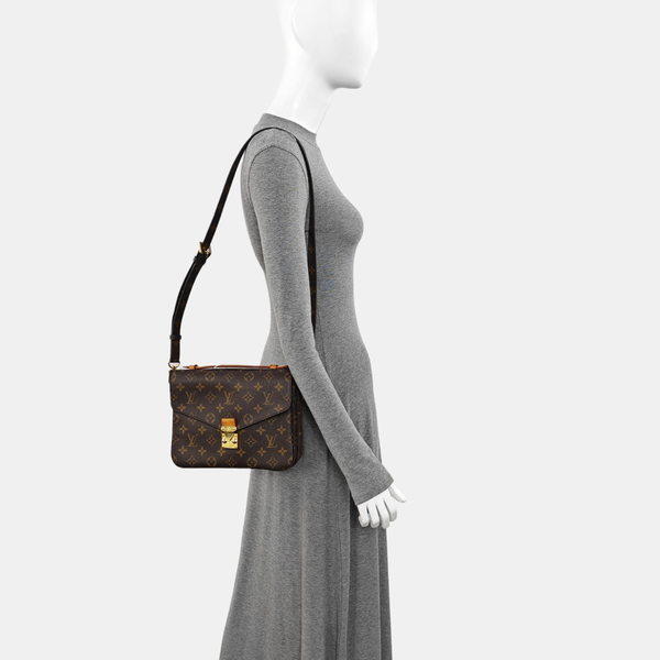 MÉTIS MM Monogram Coated Canvas Brown