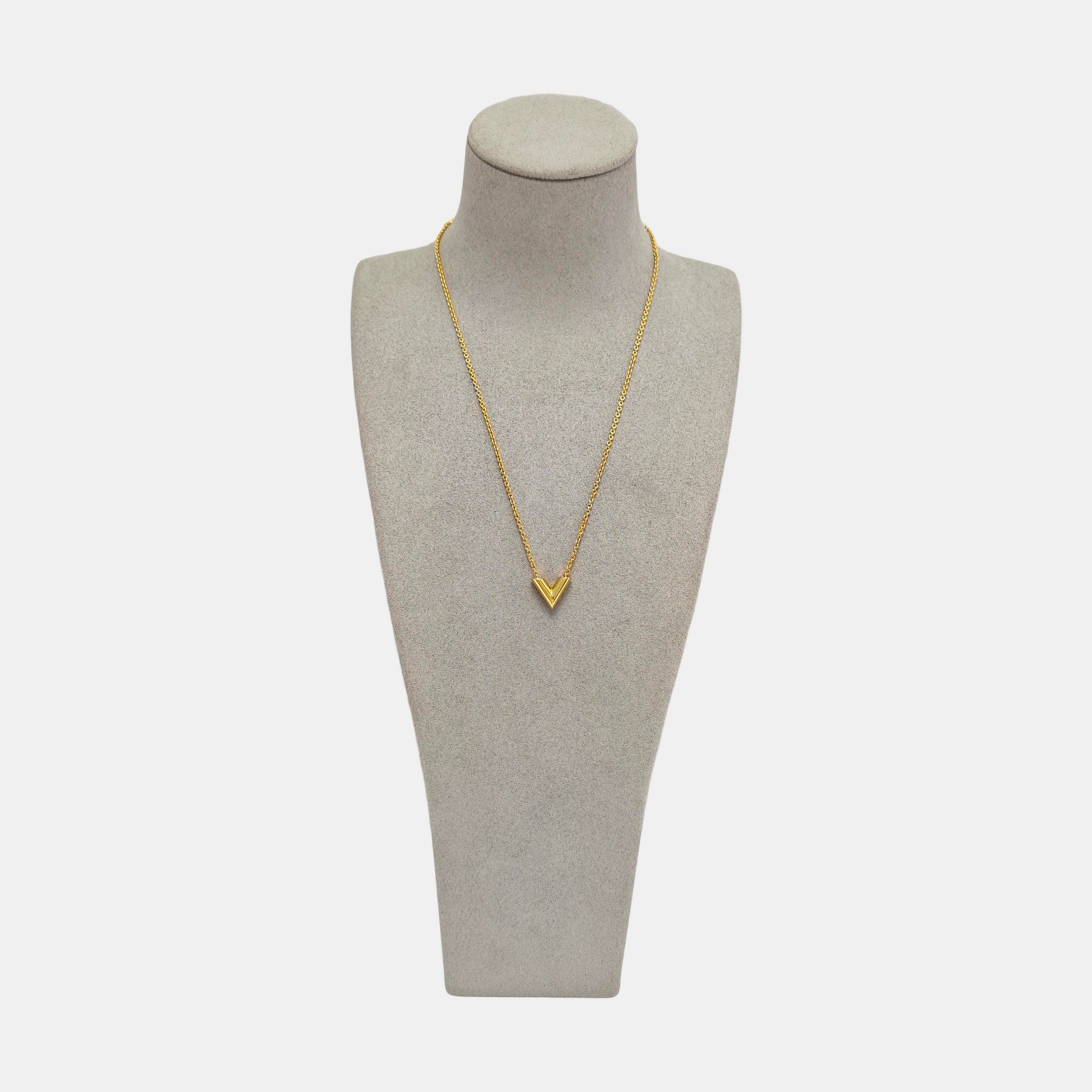 LV &amp; ME Metal Gold Necklace