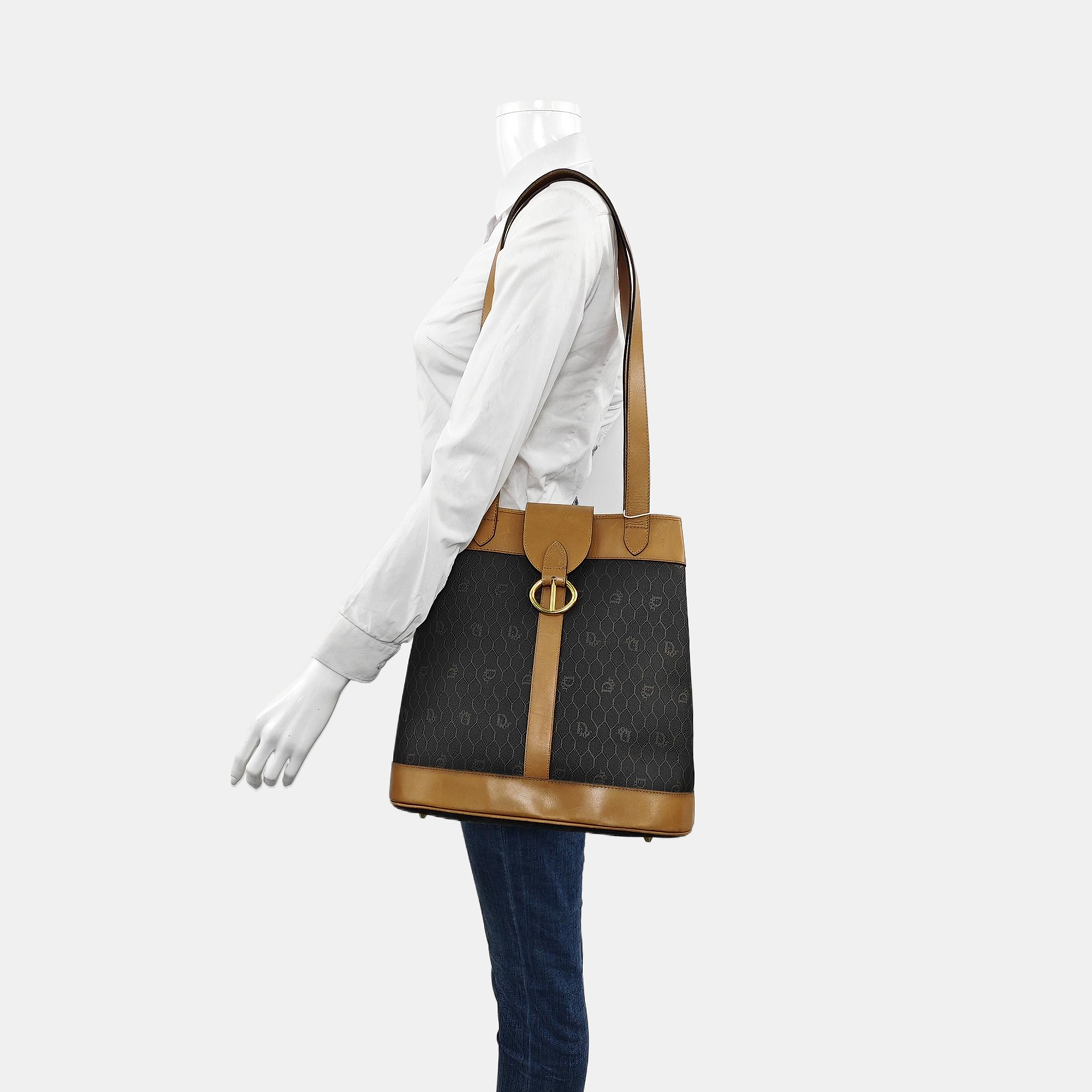 Oblique Coated Canvas Black