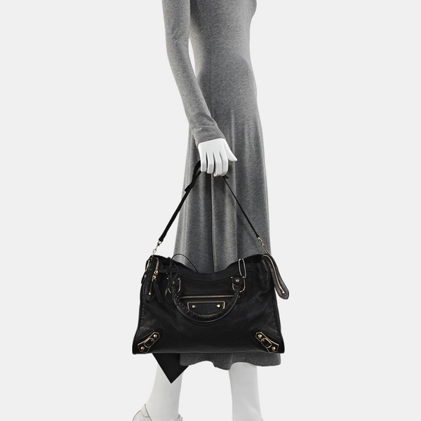 Classic Metallic Edge City Medium Lambskin Black