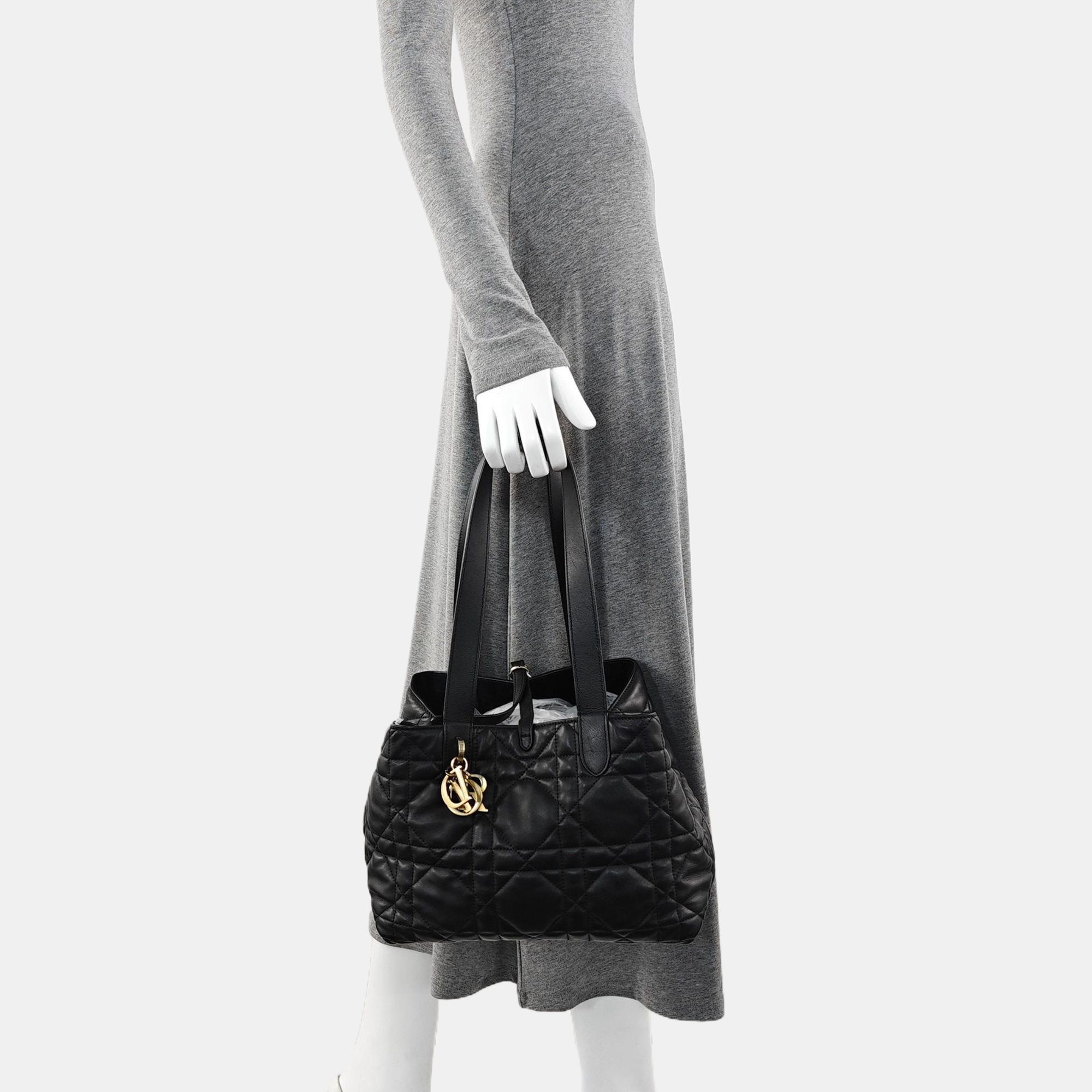 Toujours Medium Cannage Calfskin Black