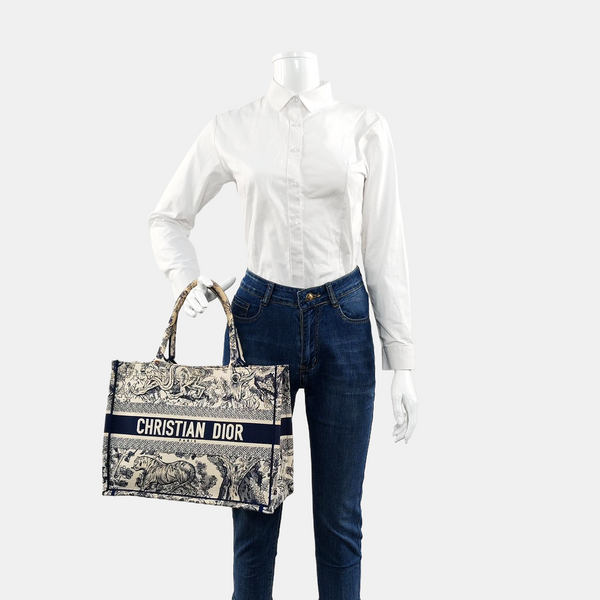 Authenticated pre-owned  Book Tote Medium Canvas Blue - Tote Bag at Looply