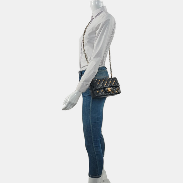 CLASSIC FLAP Mini Quilted Lambskin Black