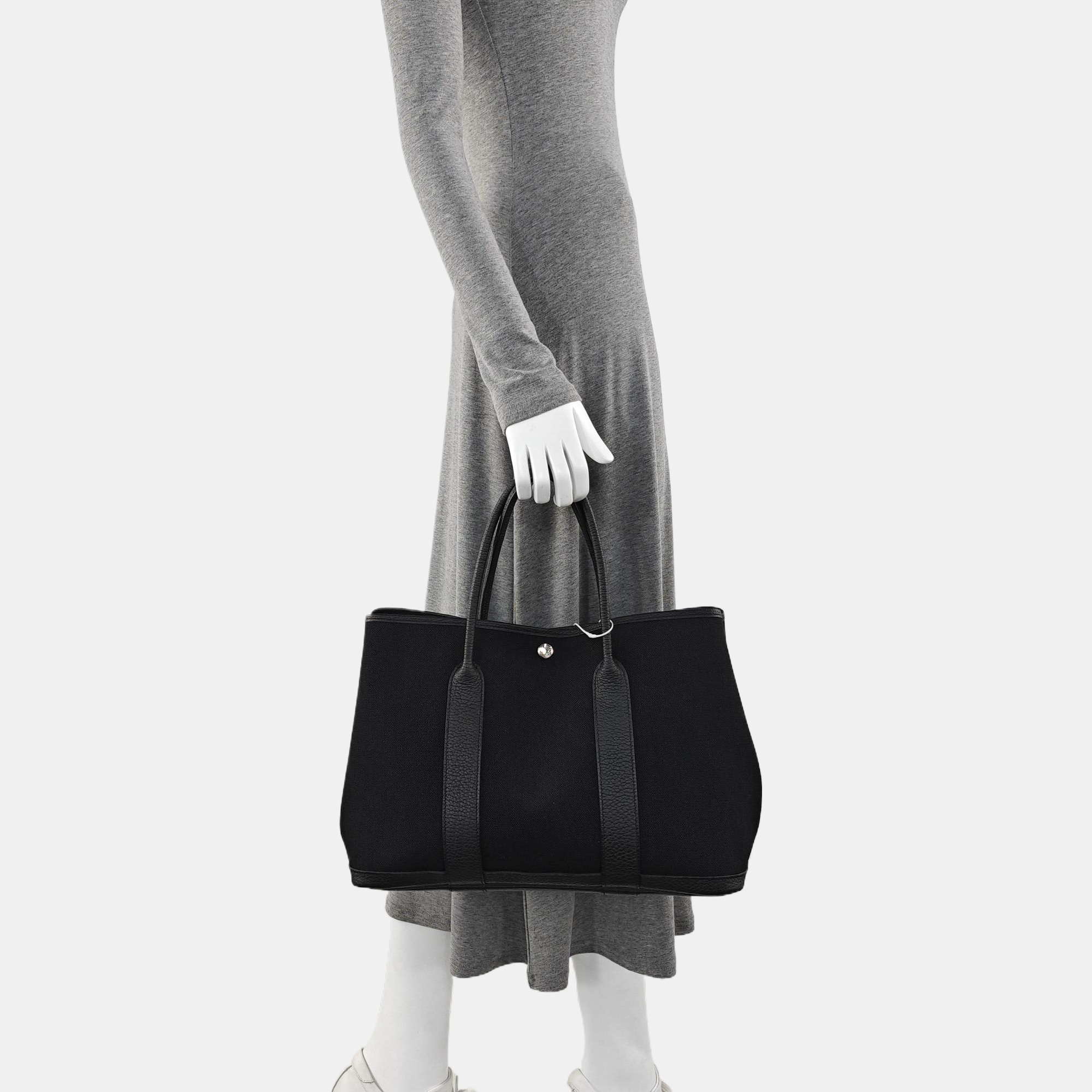 Authenticated pre-owned  Garden Party 36 Canvas Black - Tote Bag at Looply