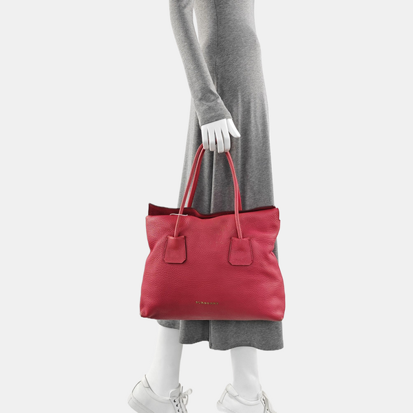 Baynard Medium Calfskin Red