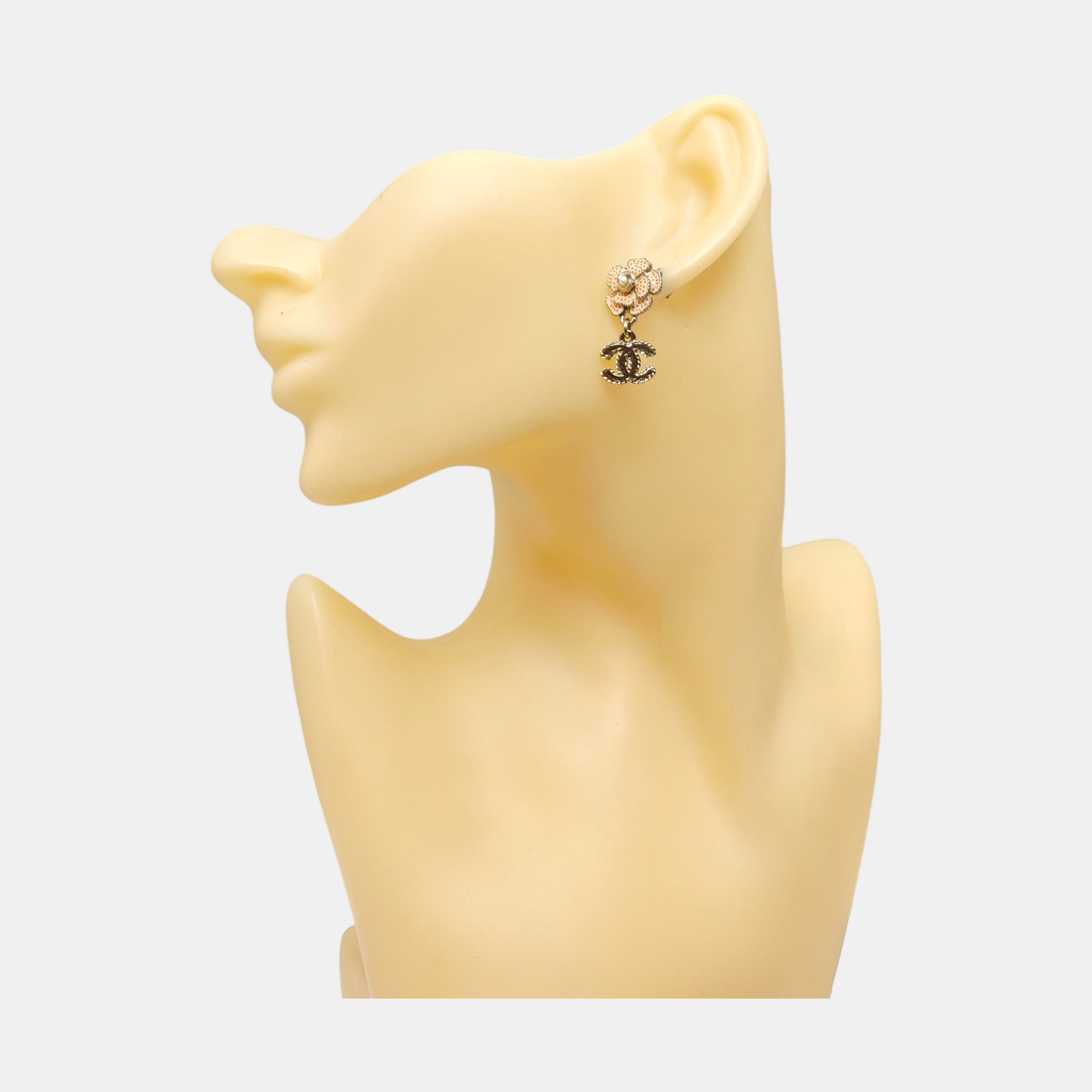 CC Logo Metal Gold Earrings