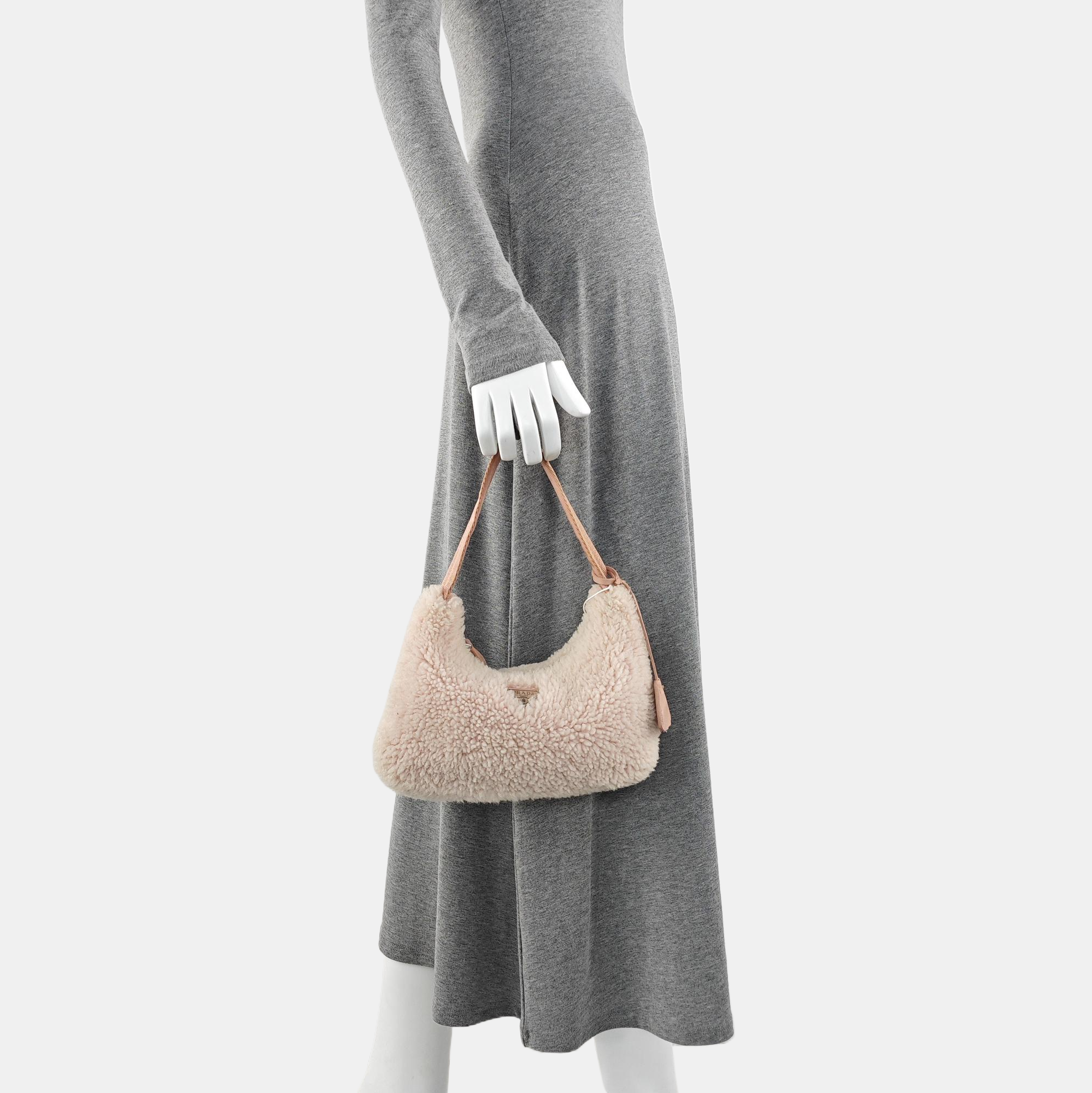 Re-Edition2000 Mini Fur Pink