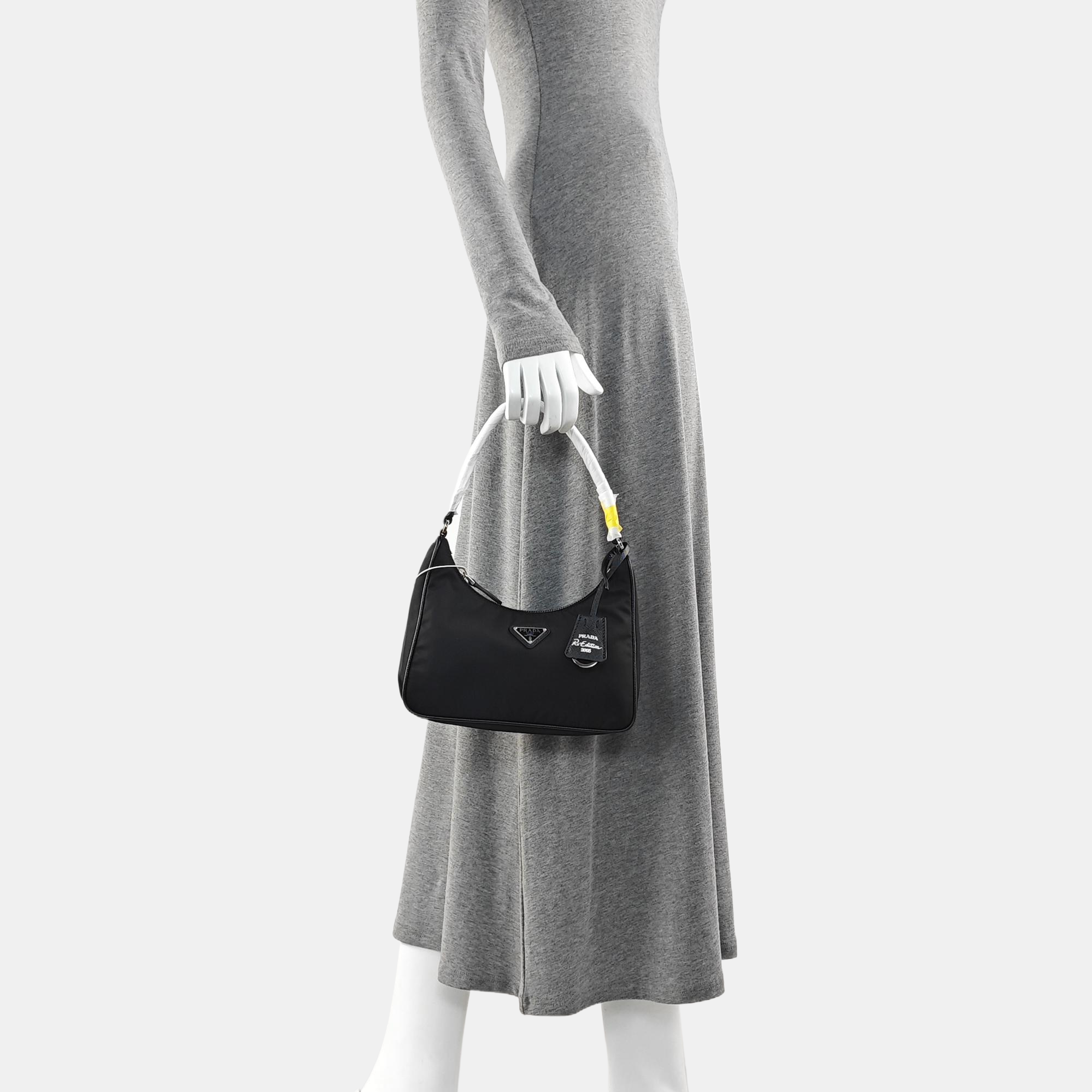 Re-Edition2005 Mini Nylon Black