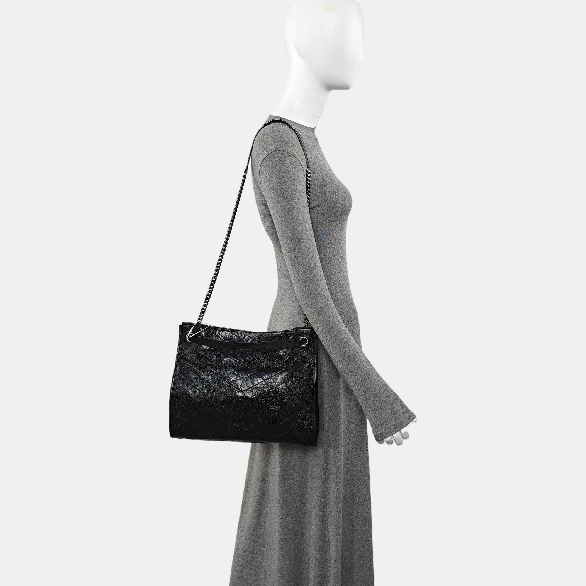 NIKI Medium Chevron Calfskin Black