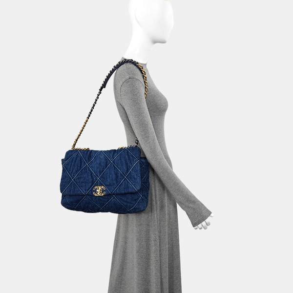 CHANEL 19 Maxi Quilted Denim Blue