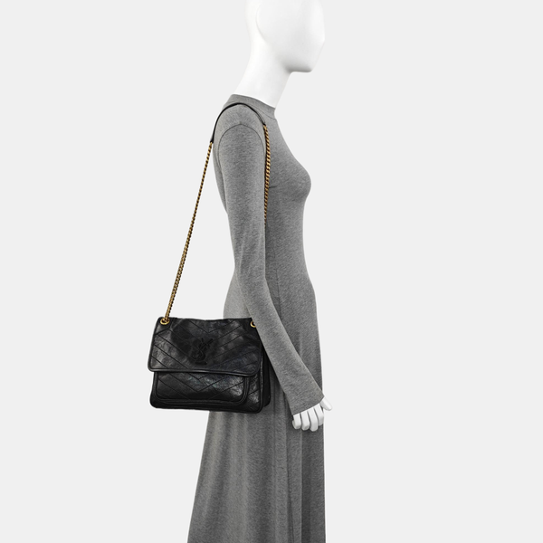 NIKI Medium Chevron Calfskin Black
