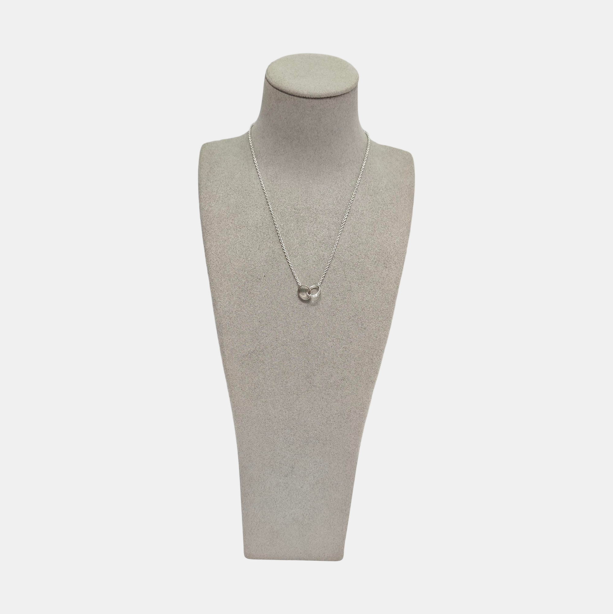 LOVE 18k White Gold Silver Necklace