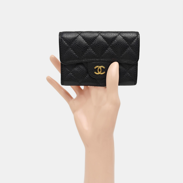 CLASSIC FLAP Quilted Grained Calfskin Black Card Holder