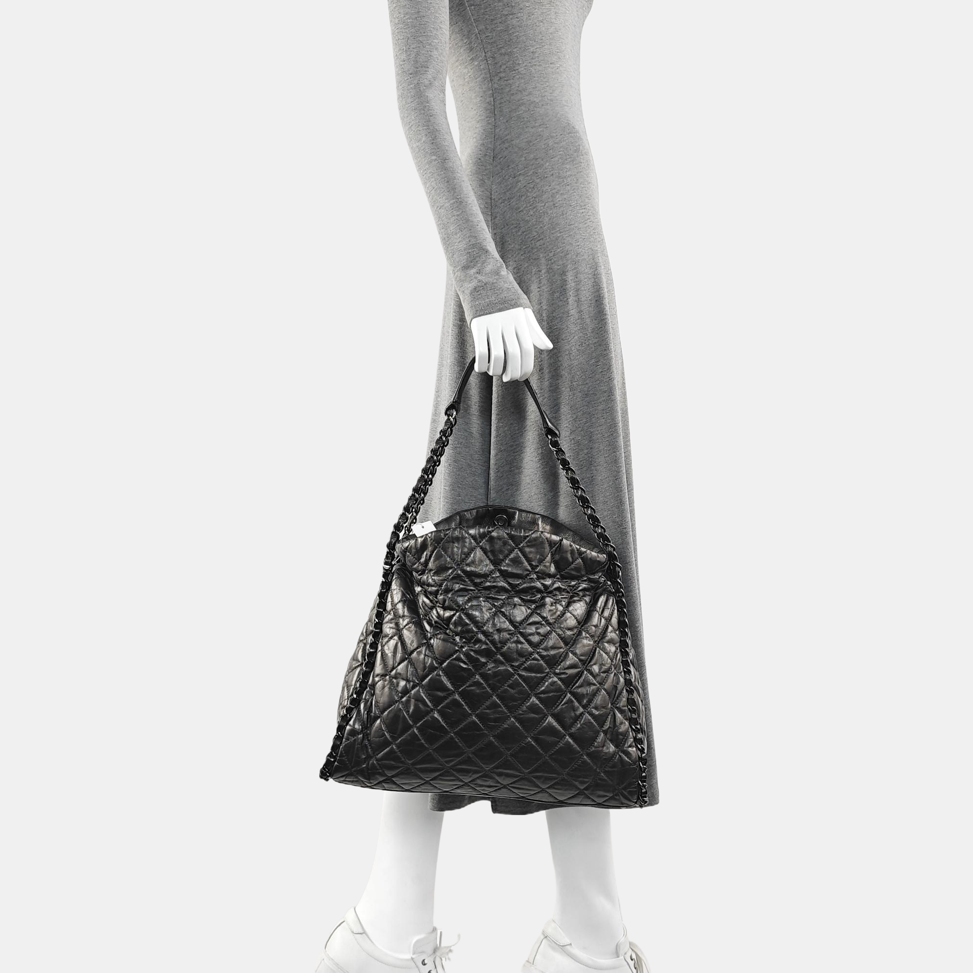 CHAIN ME Quilted Calfskin Gray