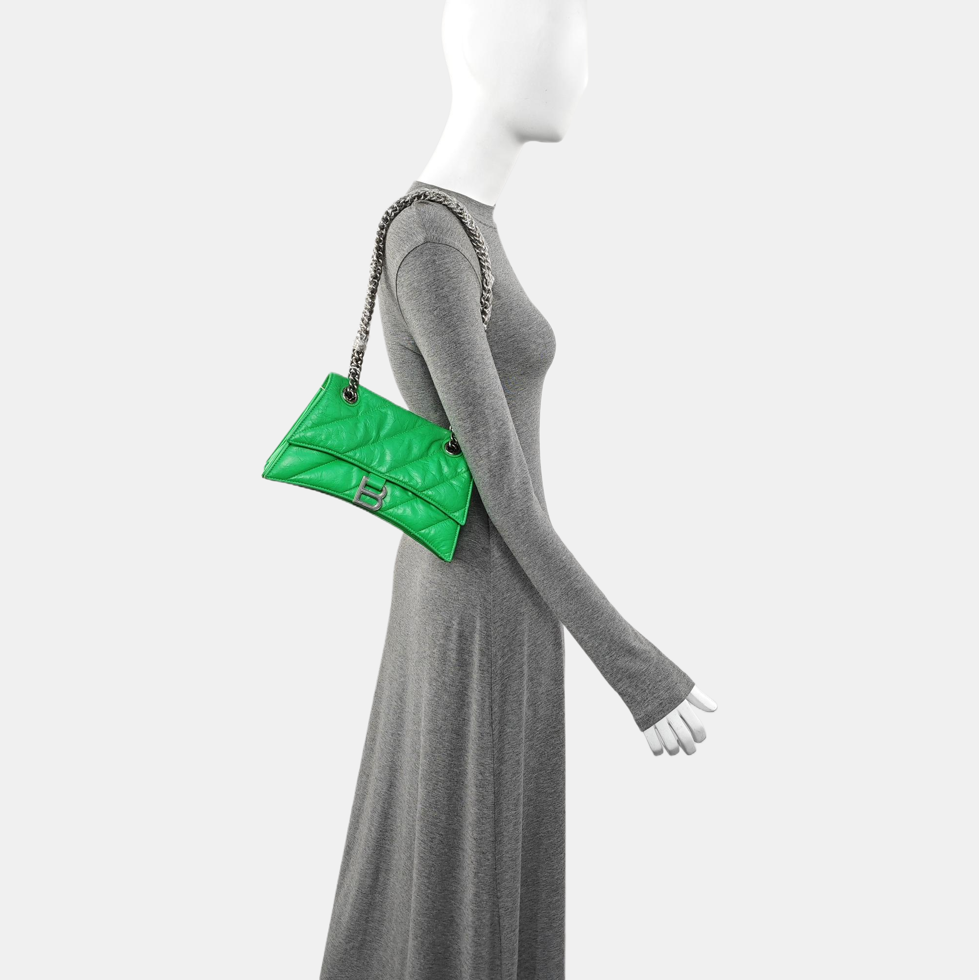 Authenticated pre-owned  Crush Small Quilted Calfskin Green - Shoulder Bag at Looply