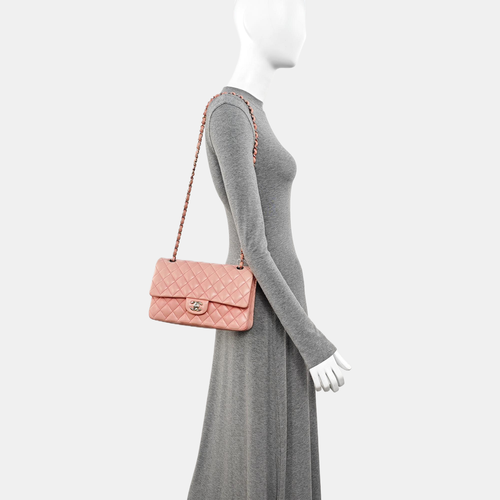 CLASSIC FLAP Small Quilted Lambskin Pink