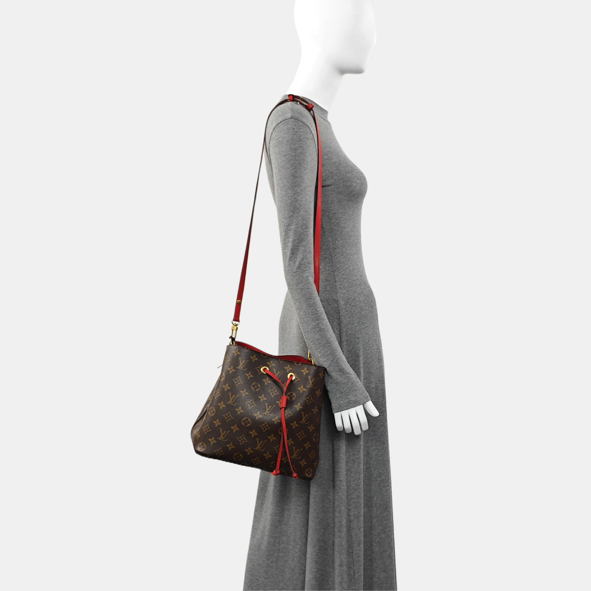 NÉONOÉ MM Monogram Coated Canvas Brown