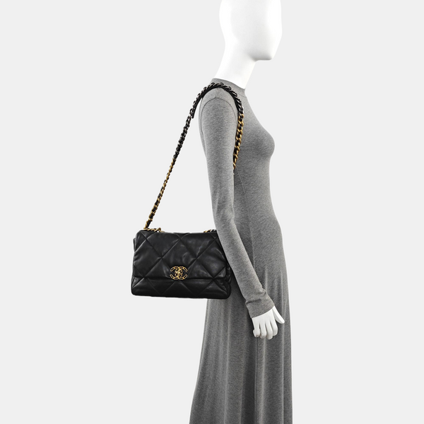 CHANEL 19 Large Quilted Lambskin Black