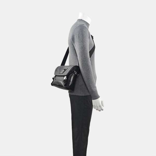 VOYAGER PM Lona Monogram Revestida Negra