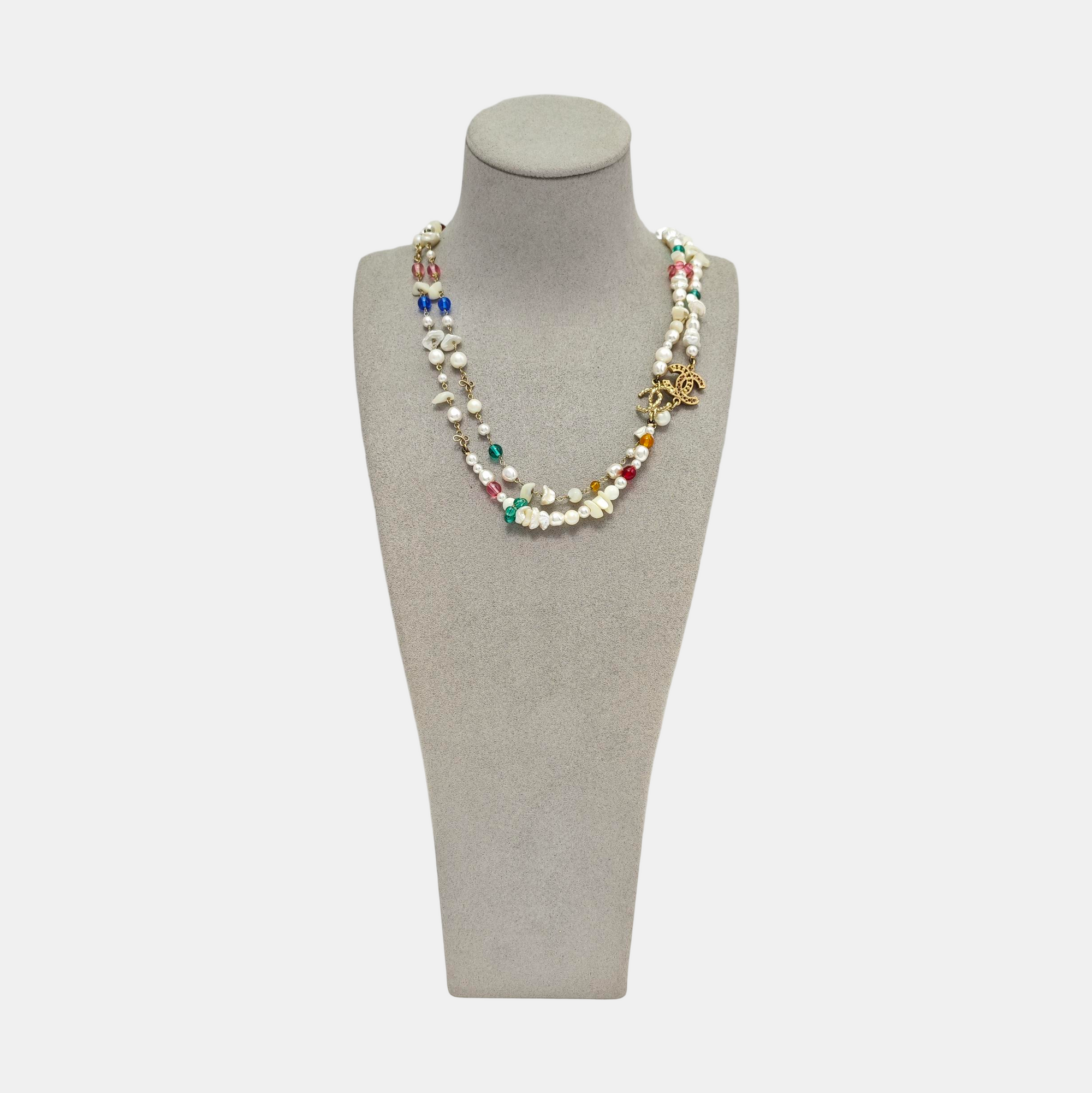 Faux Pearl White Necklace