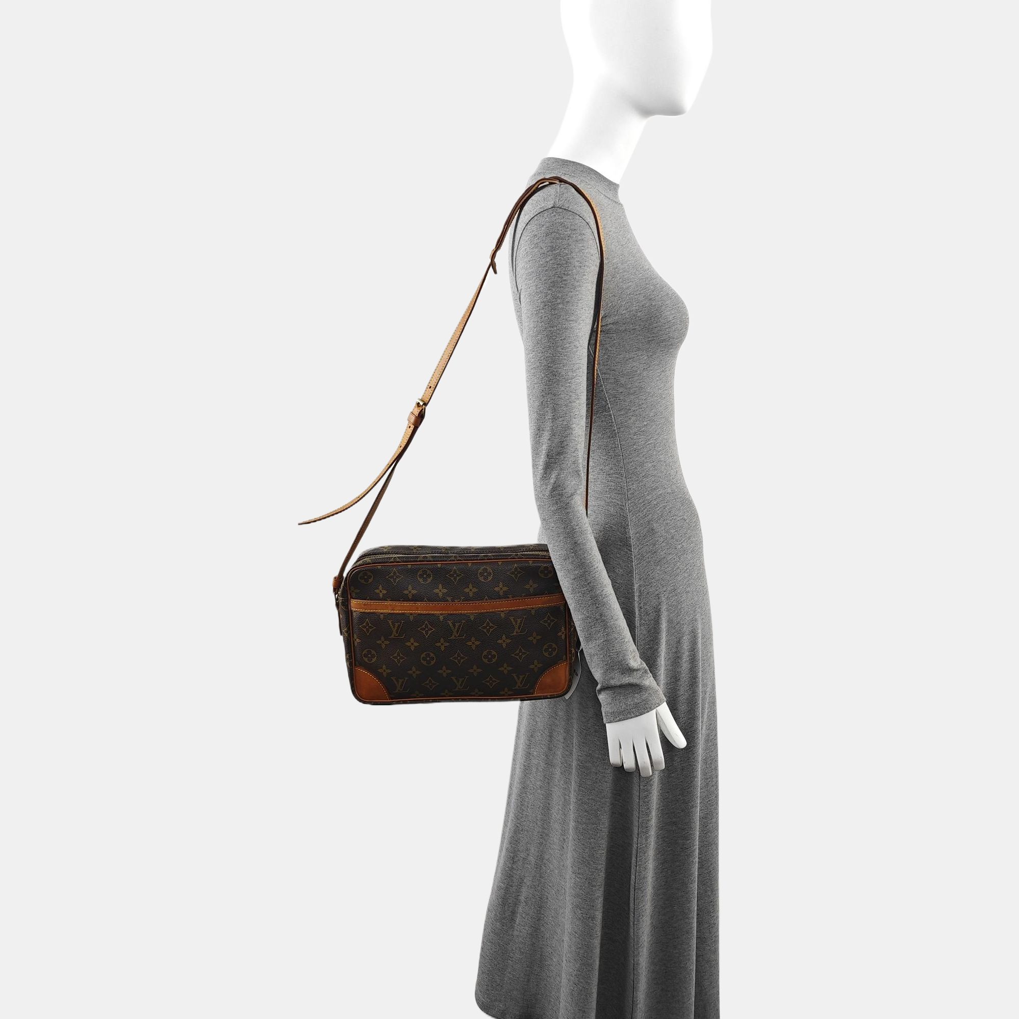 VINTAGE TROCADERO 30 Monogram Coated Canvas Brown