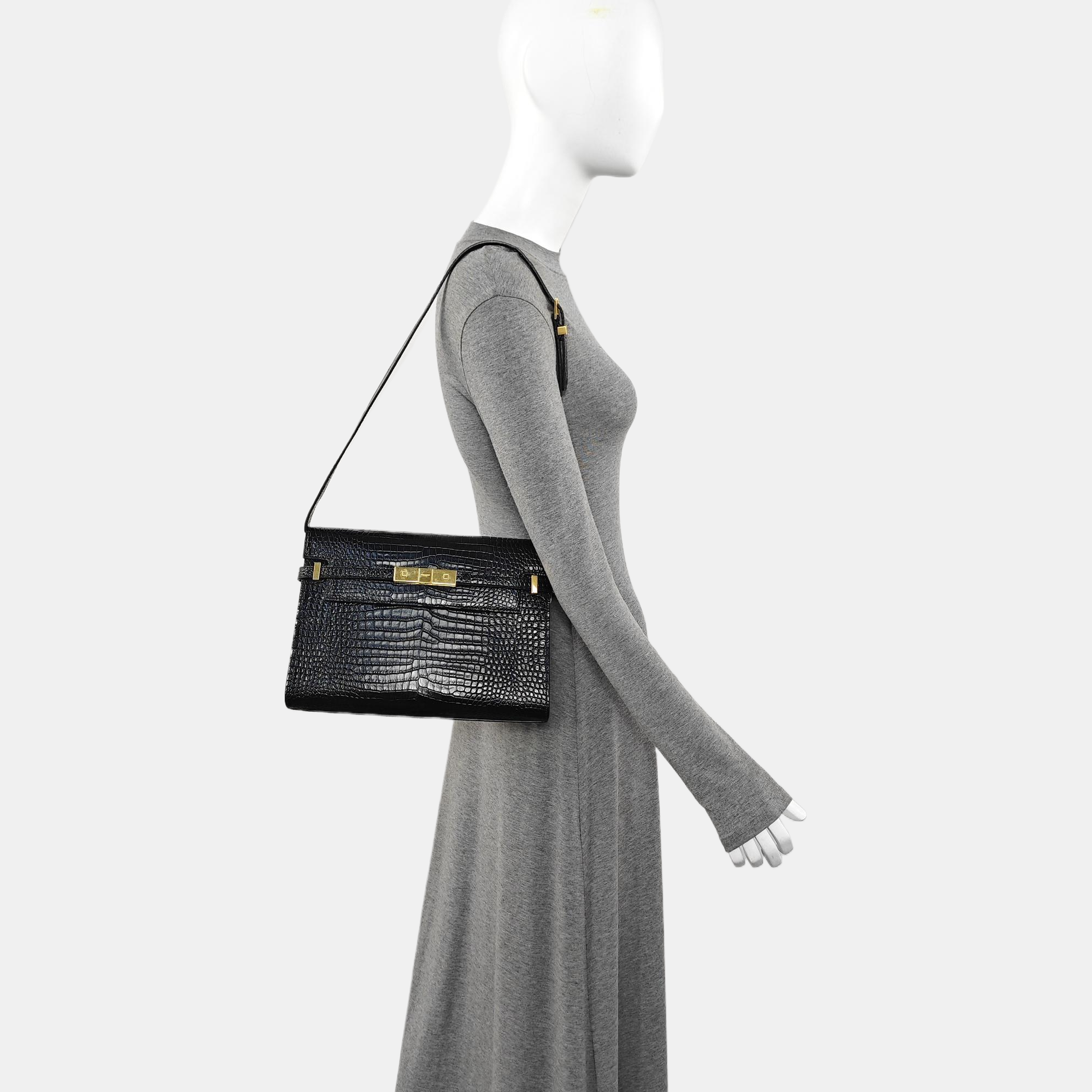 MANHATTAN Medium Calfskin Black