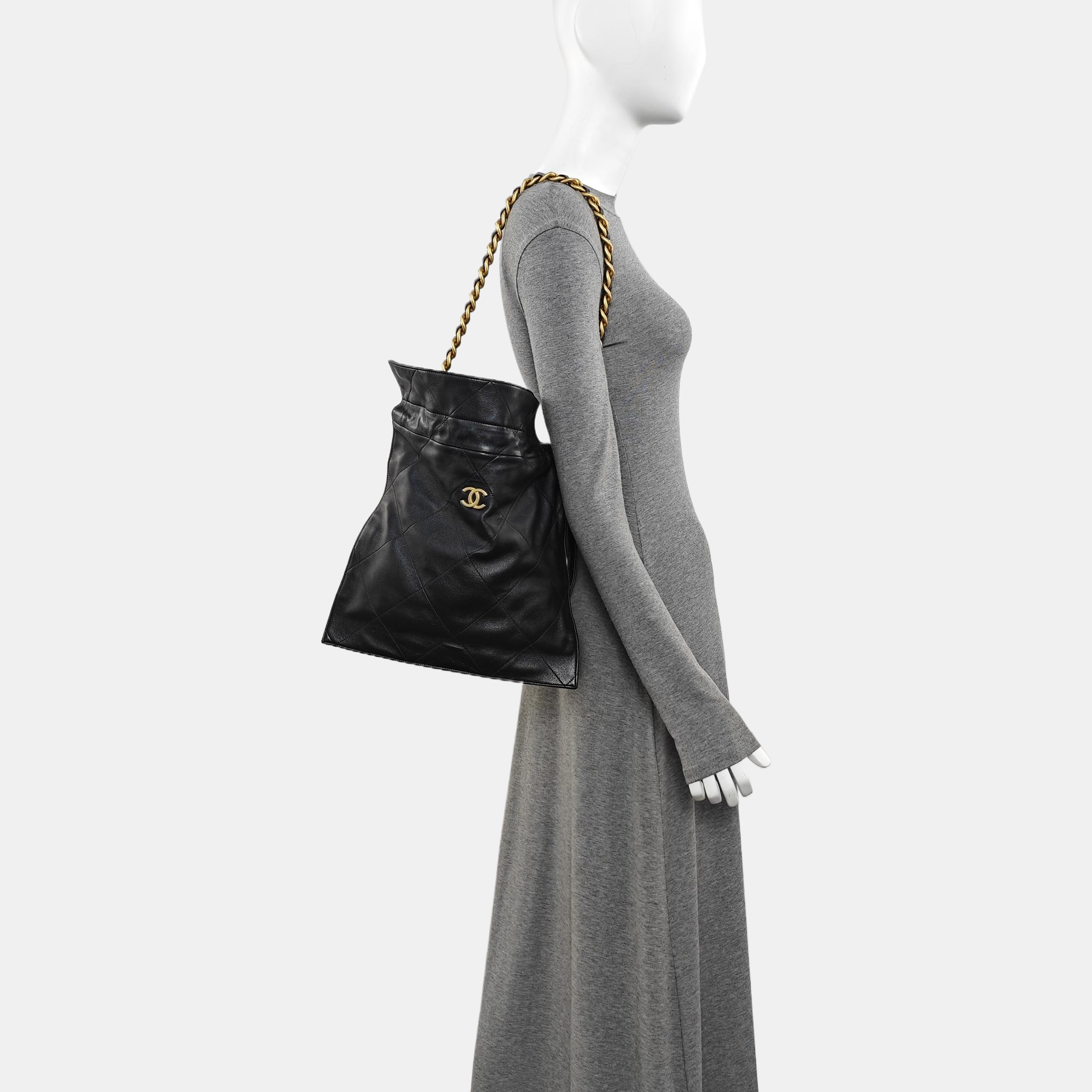 Quilted Lambskin Shoulder Bag Black
