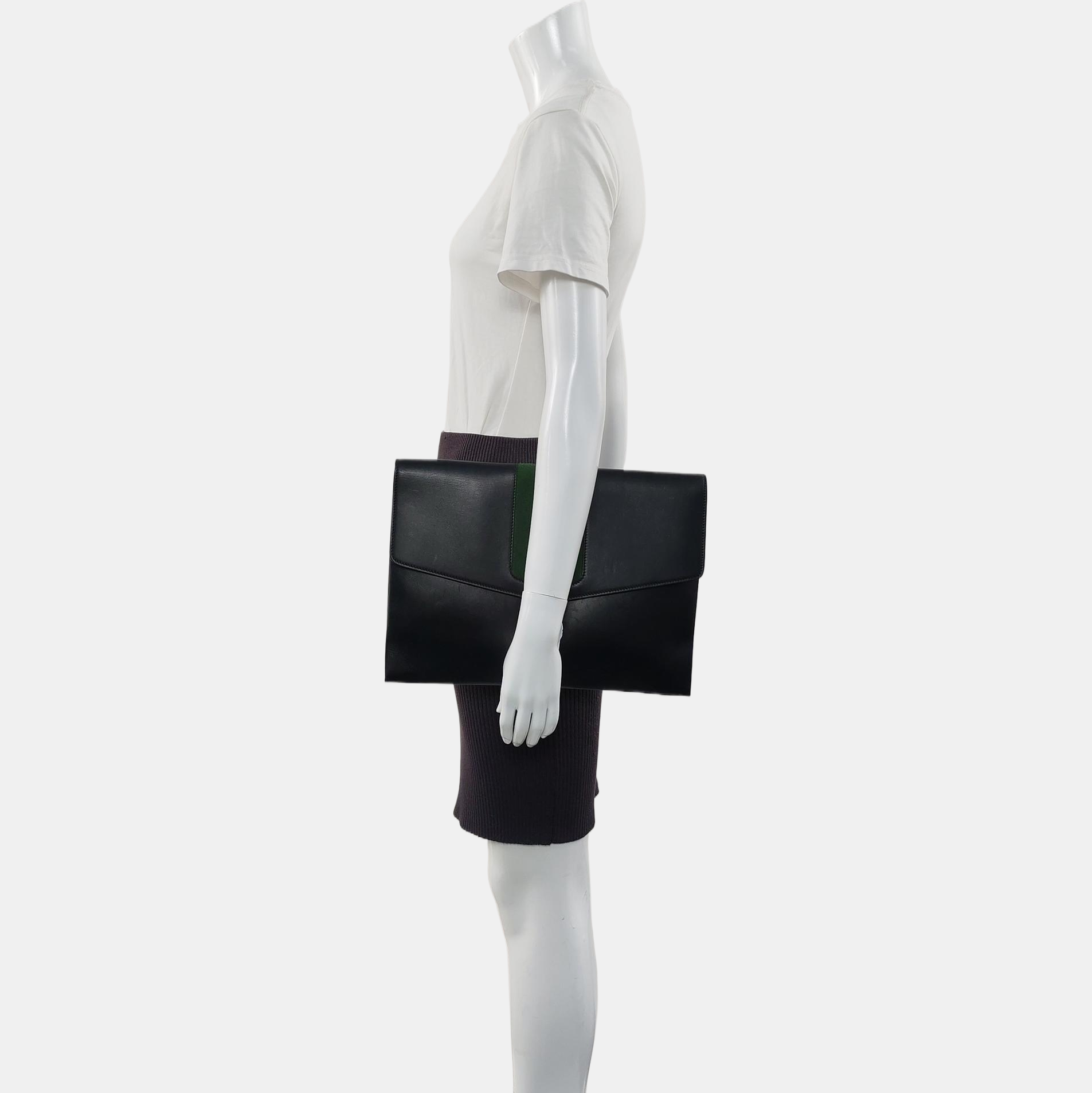 Authenticated pre-owned  Sylvie Calfskin Black - Clutch at Looply
