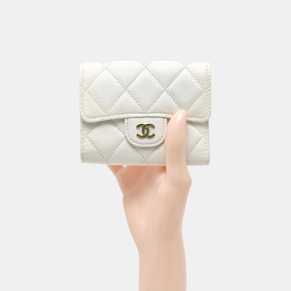 CLASSIC FLAP Quilted Grained Calfskin White Card Holder